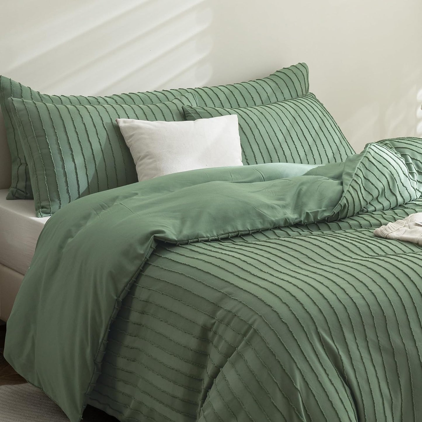 JELLYMONI Duvet Cover King Size Green - 3PCS Boho Striped Duvet Cover Set Polyester Tufted Bohemian Textured Comforter Cover 104×90in with Corner Ties & Zipper and 2 Pillowcases