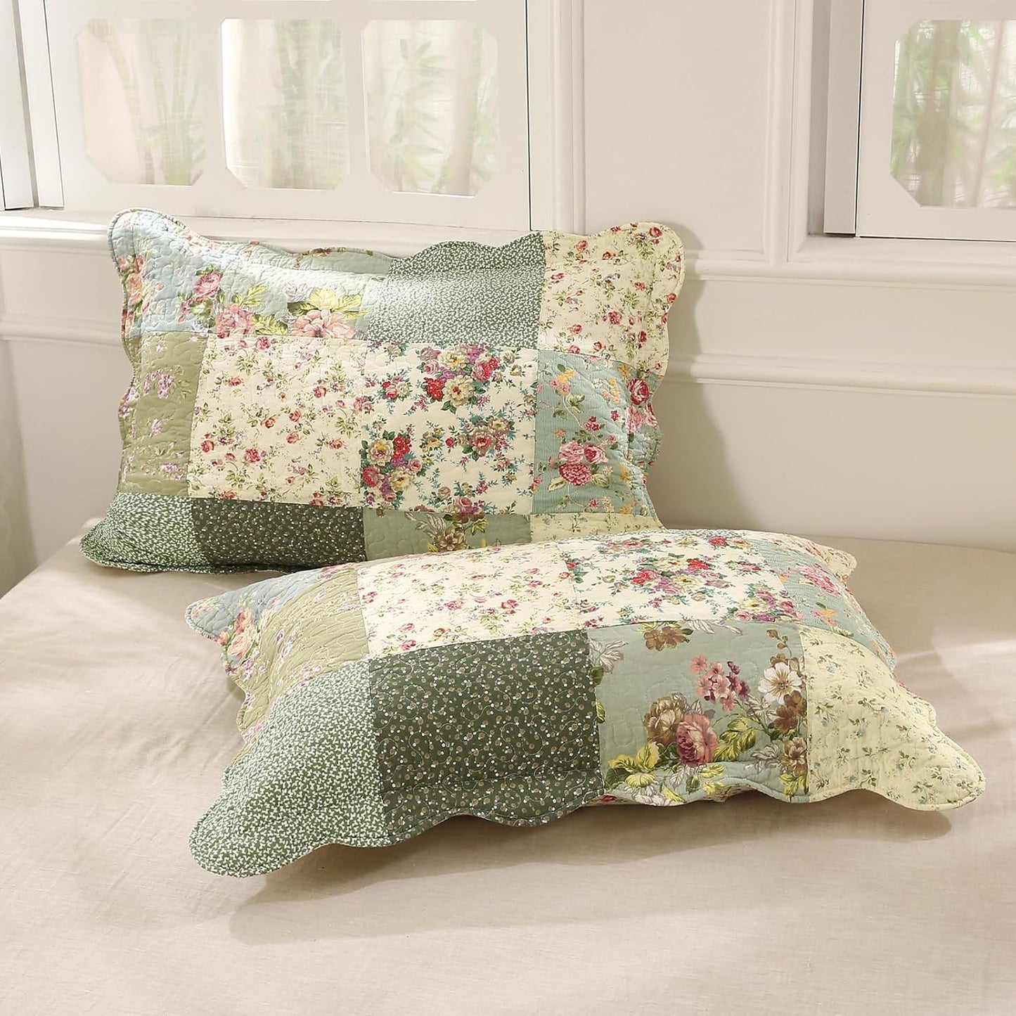 vctops Boho Patchwork Cotton Quilted Bedspread Quilt Set Queen Size 3 Pieces Soft Reversible Lightweight Coverlet Set Floral Print 1 Quilt and 2 Pillow Shams (Green D,Queen)