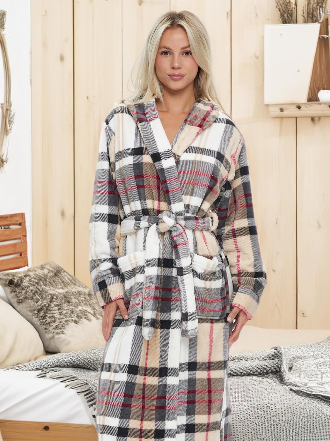 Alexander Del Rossa Womens Robe, Long Plush Bathrobe with Hood, Hooded Robes for Women Plus Size Bath Robe