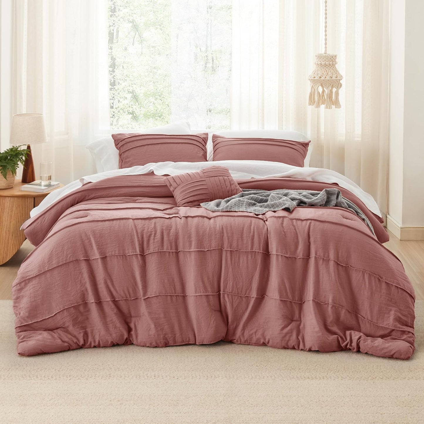 Bedsure California King Comforter Set - 4 Pieces Pinch Pleat Bed Set, Dusty Pink Boho Bedding for All Season, 1 Soft Comforter, 2 Pillowcases, 1 Decorative Pillow