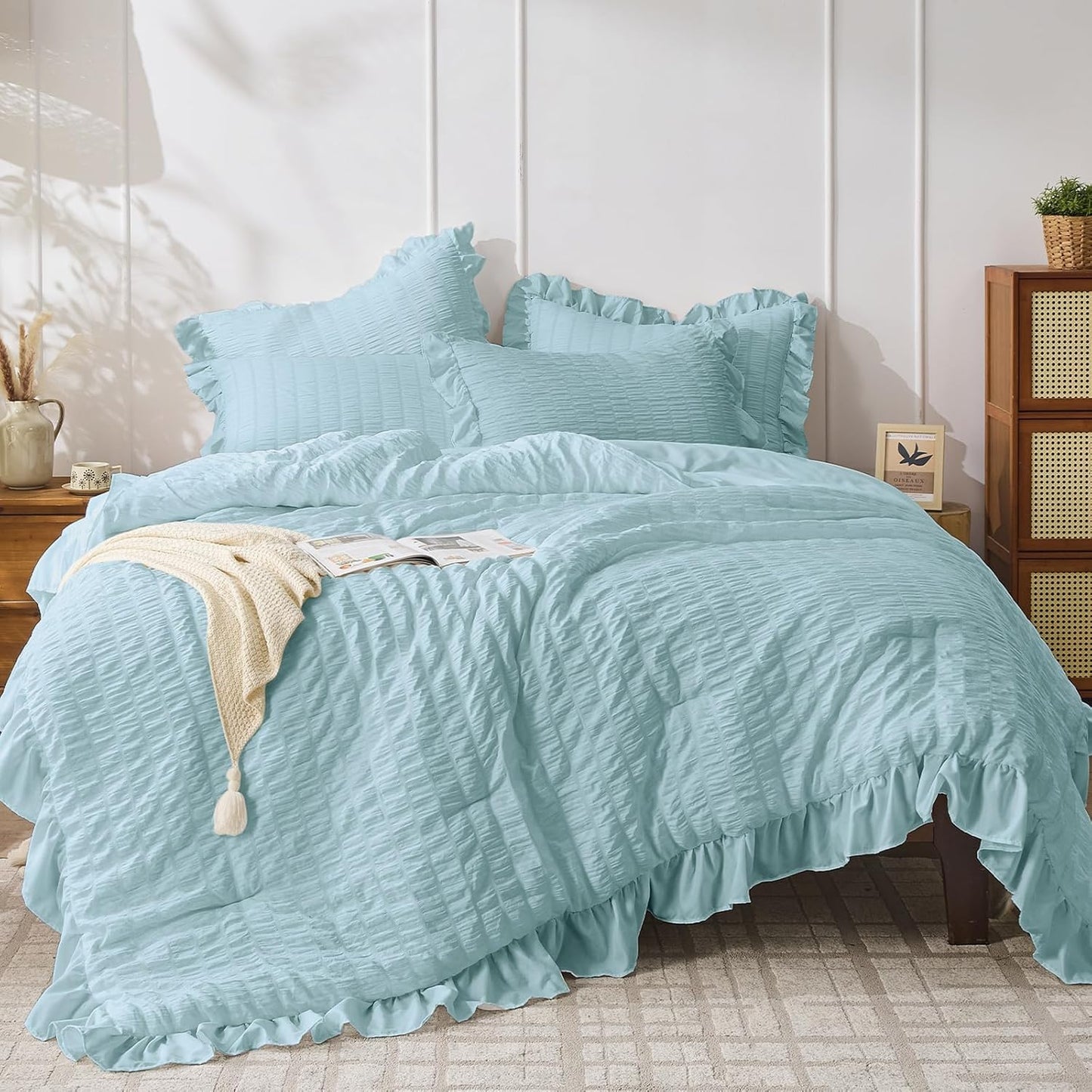 JOLLYVOGUE Blue Twin Size Comforter Set, 2 Pieces Seersucker Lightweight Fluffy Bedding Set, Twin Ruffle Comforter, All Season Soft Microfiber Shabby Chic Bed Set