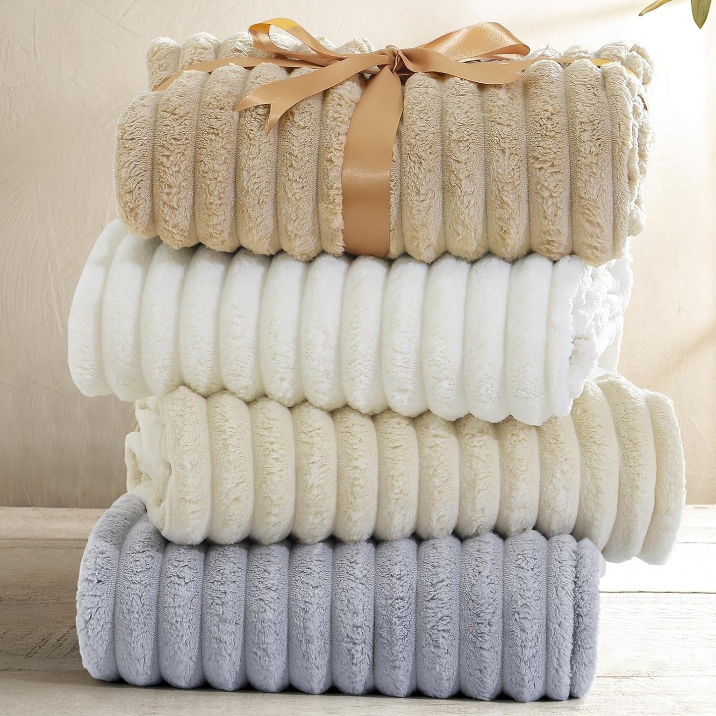 decorUhome Christmas Soft Fleece Brown Throw Blanket for Couch, Cozy Fluffy Plush Flannel Striped Blanket for Sofa Bed, Lightweight Decorative Ribbed Fuzzy Blanket for Woman, 50x60 Inches