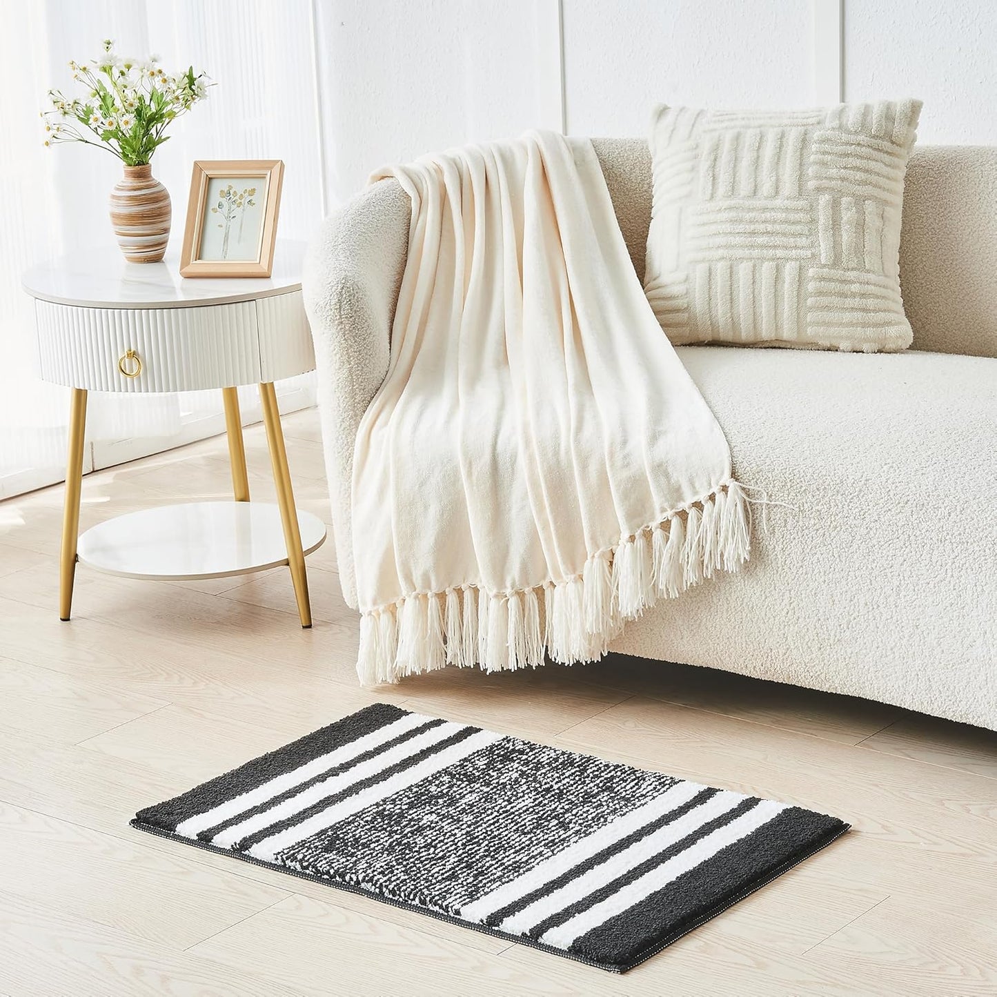 CozeCube Bath mats for Bathroom Non Slip, Fluffy Absorbent Microfiber Bath mat Washable, Aesthetic Bathroom Rugs, Large Jet Black Striped Bath mat, Jet Black, 36" x 24"