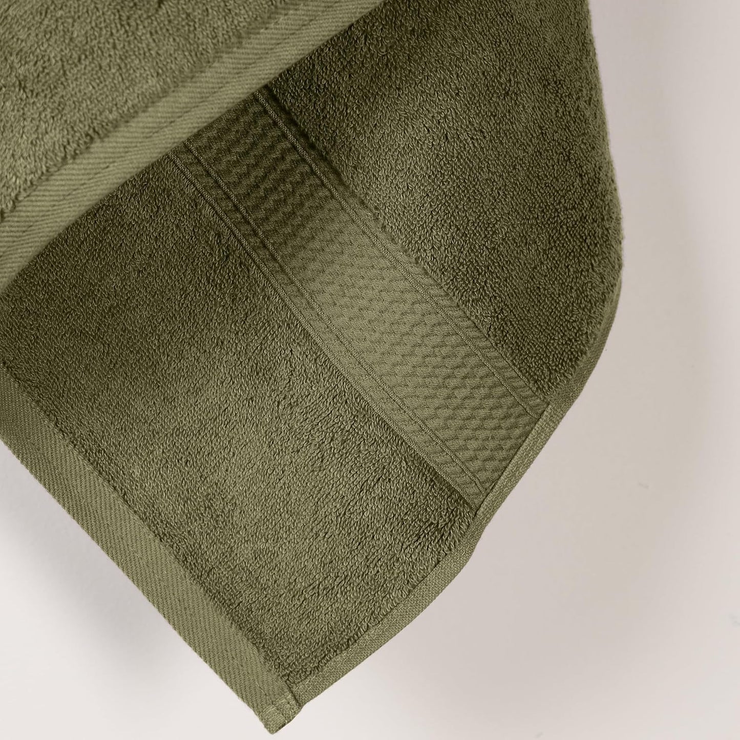 Superior Egyptian Cotton Pile Bath Towel Set of 2, Ultra Soft Luxury Towels, Thick Plush Essentials, Absorbent Heavyweight, Guest Bath, Hotel, Spa, Home Bathroom, Shower Basics, Forest Green