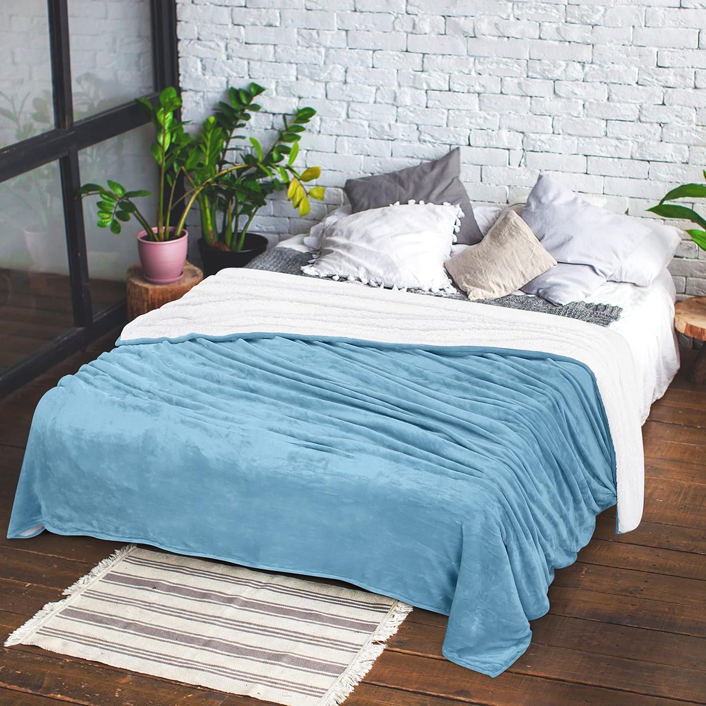 Utopia Bedding Sherpa Blanket Twin Size (Washed Blue, 90x66 Inches) - Soft Lightweight Plush Fleece Reversible Blanket for Bed, Sofa, Couch, Camping and Travel