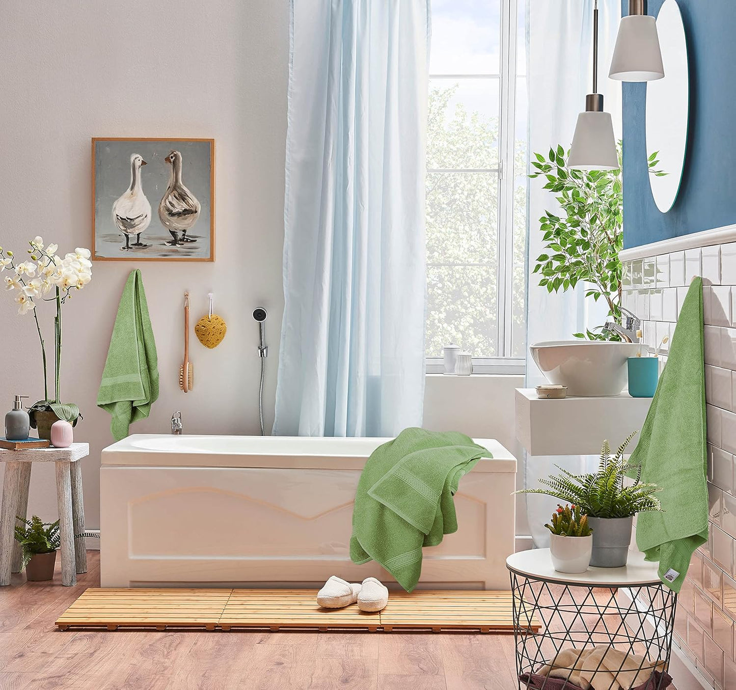 Utopia Towels 8 Piece Premium Towel Set, 2 Bath, 2 Hand, and 4 Wash Cloths, 600 GSM 100% Ring Spun Cotton, Highly Absorbent Towels for Bathroom, Gym, Hotel, and Spa, Sage Green