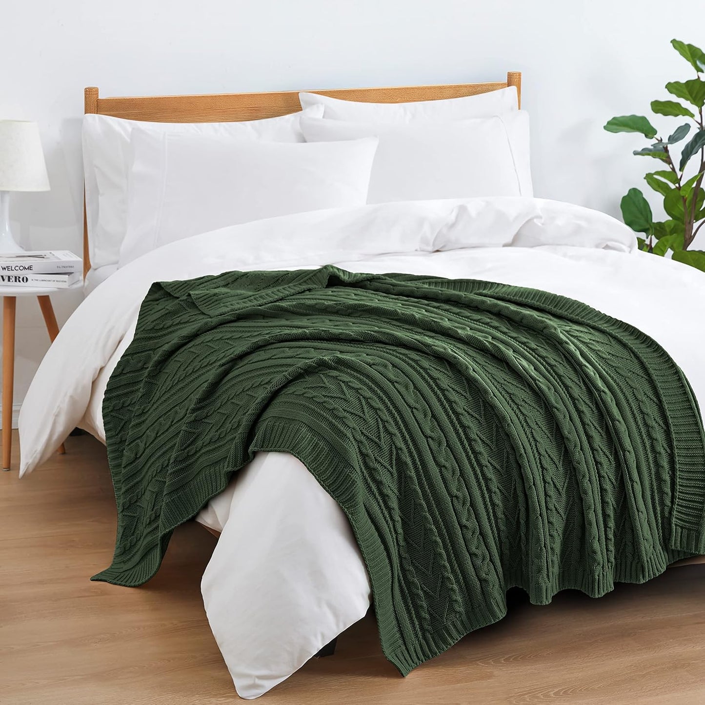 Aormenzy Green Cable Knit Throw Blankets for Couch Bed Sofa, Acrylic Knitted Blanket, Soft Cozy Throw Blanket, 50" x 60"