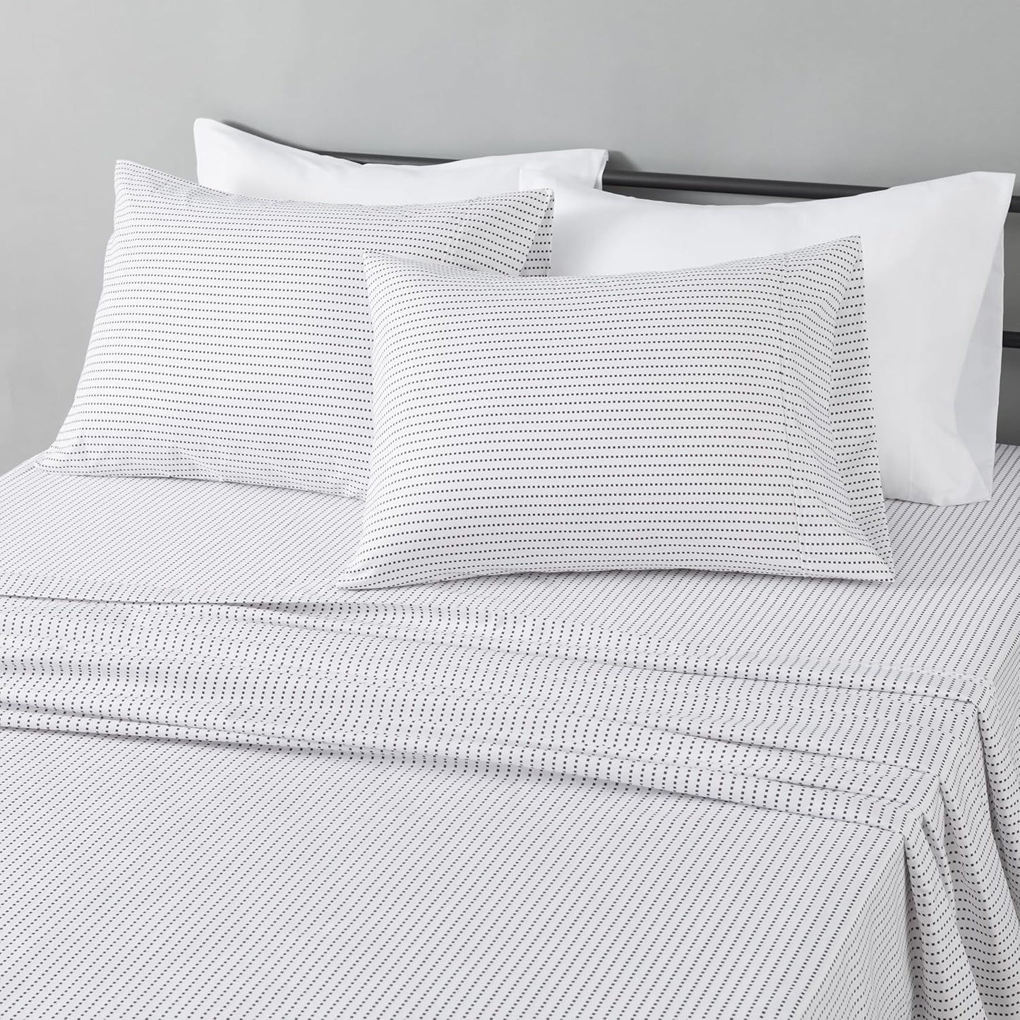 Amazon Basics Lightweight Microfiber 4-Piece Bed Sheet Set, Plum, Printed, Full