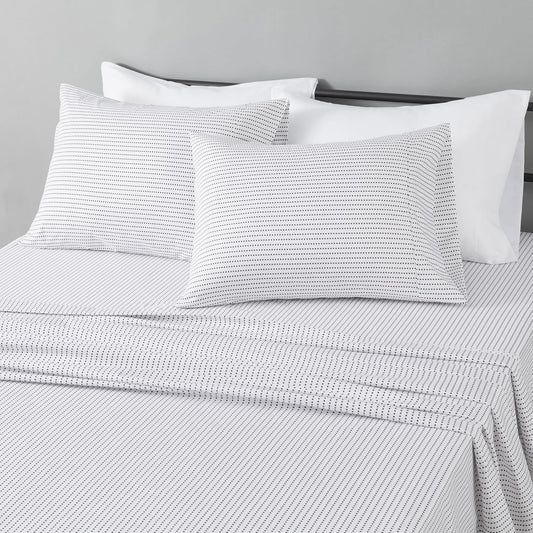 Amazon Basics Lightweight Microfiber 4-Piece Bed Sheet Set, Plum, Printed, Queen