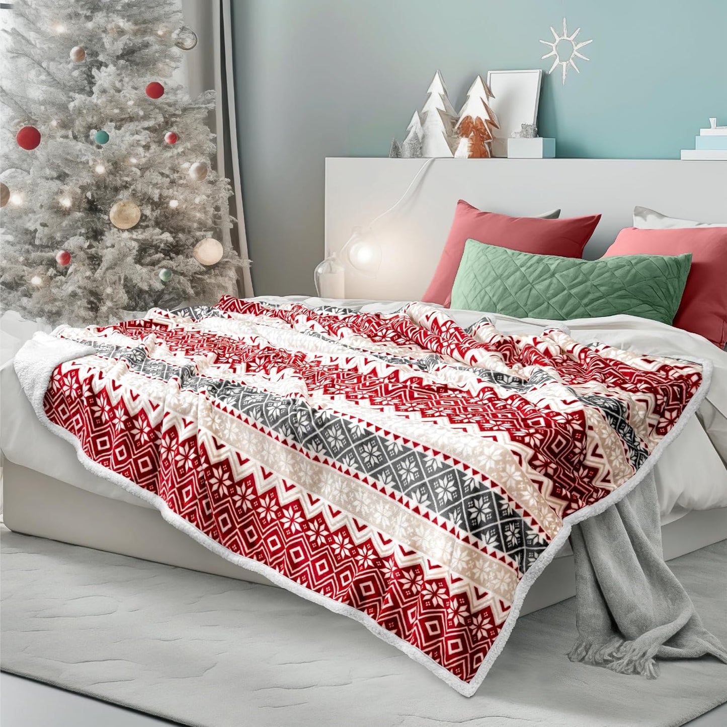 PAVILIA Premium Christmas Sherpa Throw Blanket | Christmas Decoration, Fleece, Plush, Warm, Cozy Reversible Microfiber Holiday Blanket 60x80