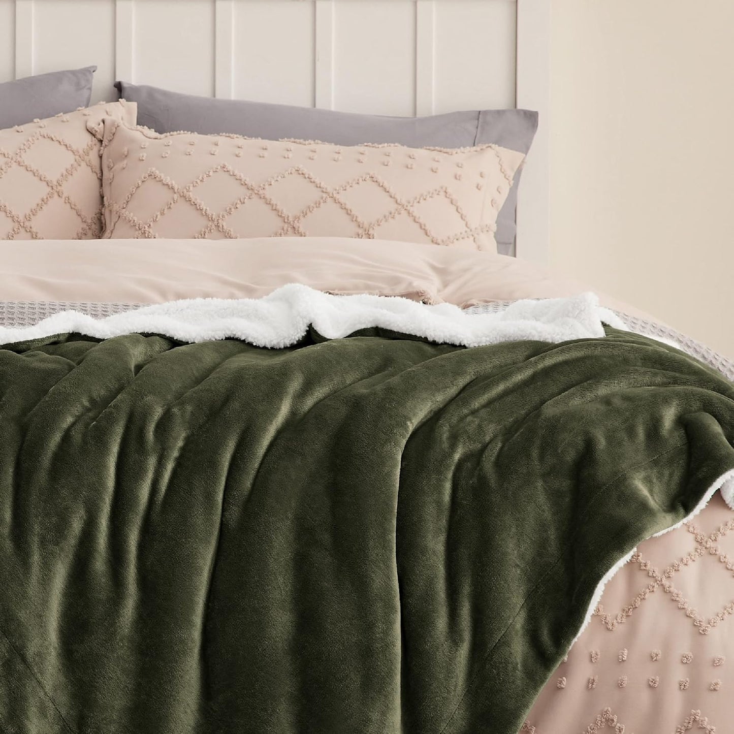 Bedsure GentleSoft Sherpa Fleece Throw Blanket for Couch - Thick and Warm, Soft Fuzzy Plush Throw Blanket for Winter, Olive Green, 50x60 Inches