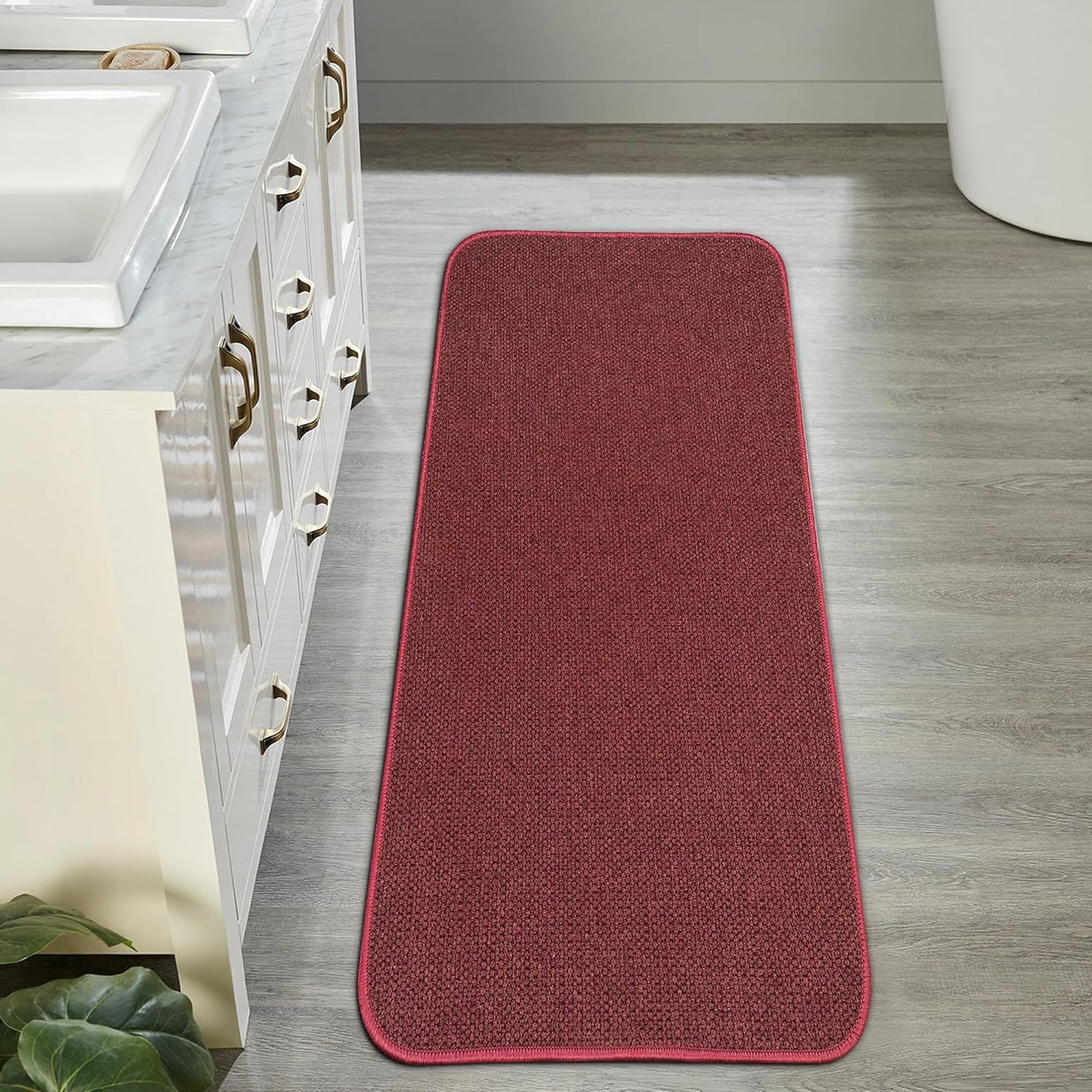 Christmas Bath Mat,Ultra Thin Bathroom Runner Rugs,Large Bath Mats for Bathroom,Quick Dry,Non-Slip,Machine Washable,Low Pile,Bath Rug,Shower Outside,Sink,Home Decor Accessories.Red,（17x59inch）
