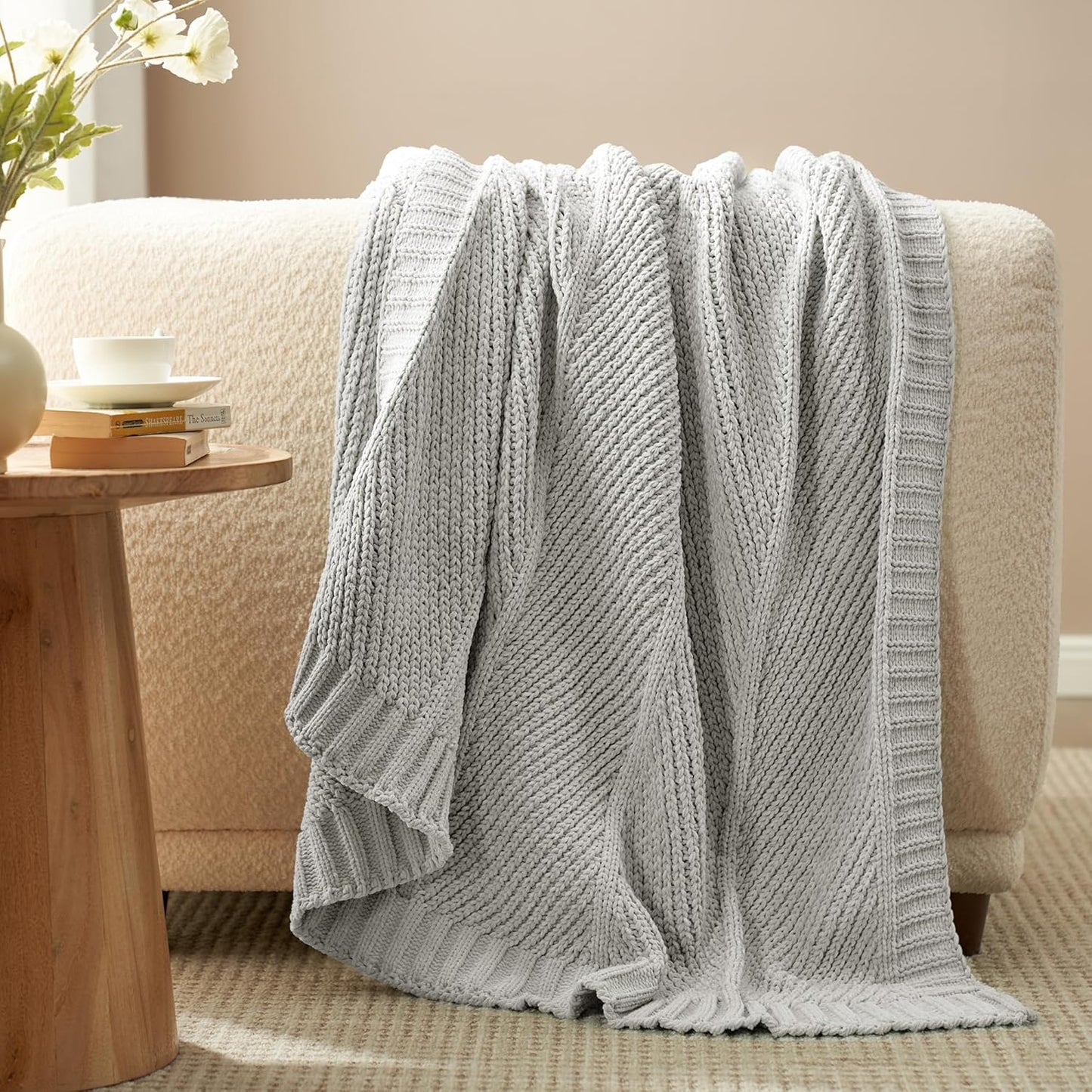 Amélie Home Chevron Chenille Knit Throw Blanket for Couch, Cozy Texture Decorative Soft Blanket for Sofa & Chair, 50"x60", Light Grey