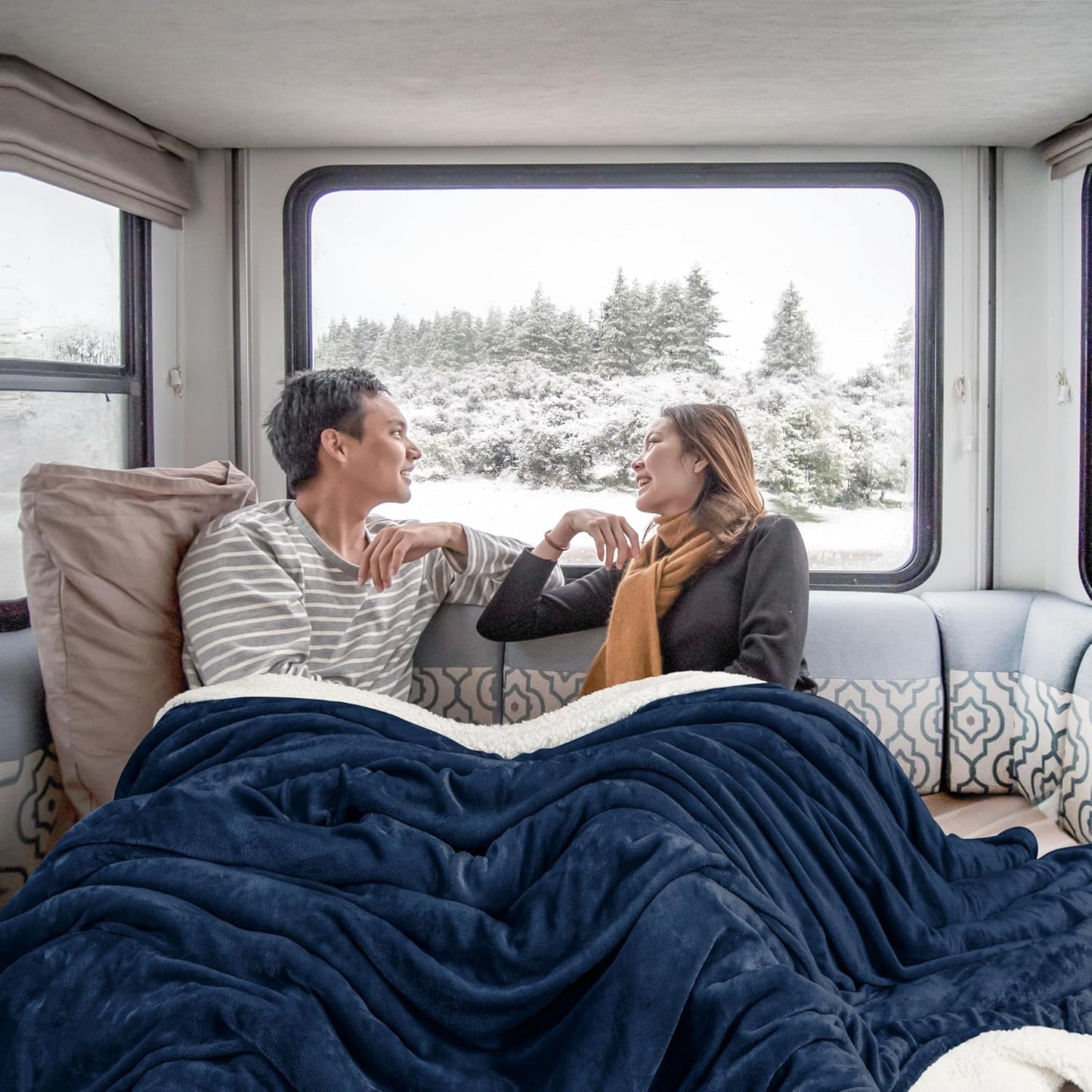 Utopia Bedding Sherpa Blanket King Size (Navy, 90x102 Inches) - Soft Lightweight Plush Fleece Reversible Blanket for Bed, Sofa, Couch, Camping and Travel