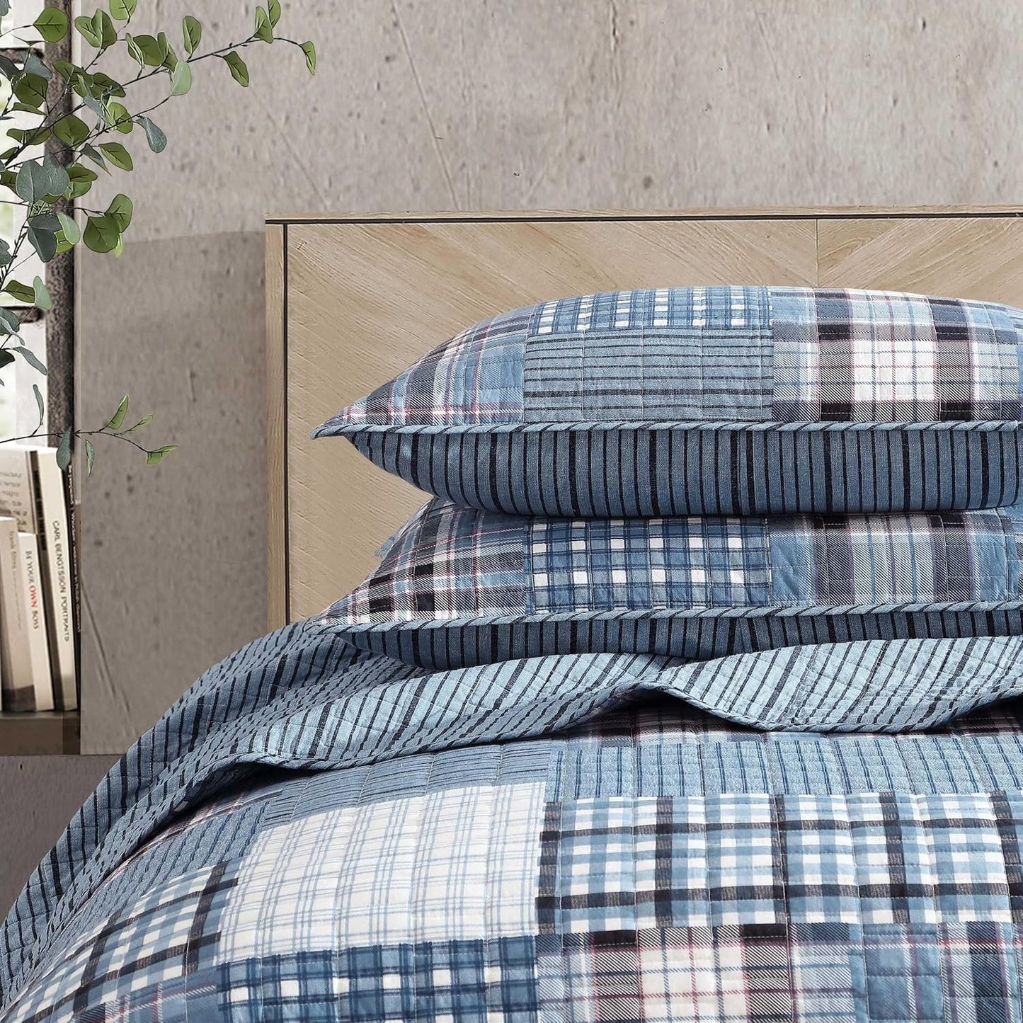 Eddie Bauer - King Quilt Set, Reversible Cotton Bedding with Matching Shams, Patchwork Plaid Bedding Set (Hawthorne Blue, King)