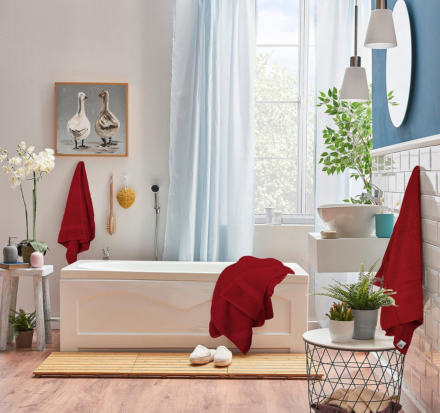 Utopia Towels 8 Piece Premium Towel Set, 2 Bath, 2 Hand, and 4 Wash Cloths, 600 GSM 100% Ring Spun Cotton, Highly Absorbent Towels for Bathroom, Gym, Hotel, and Spa, Red