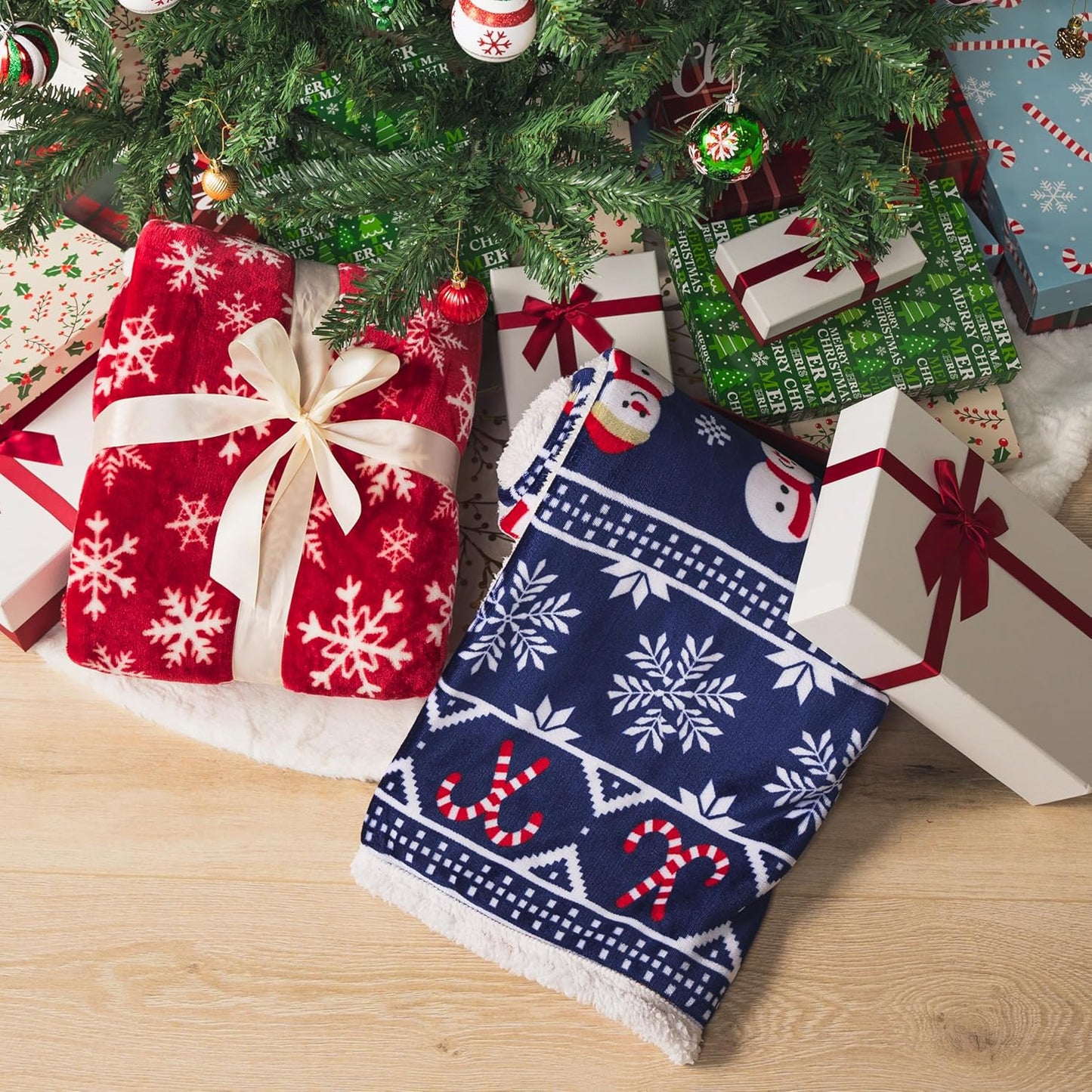 PAVILIA Premium Christmas Sherpa Throw Blanket | Red Snowflake Decoration, Fleece, Plush, Warm, Cozy Reversible Microfiber Holiday Blanket 60 x 80 Inches