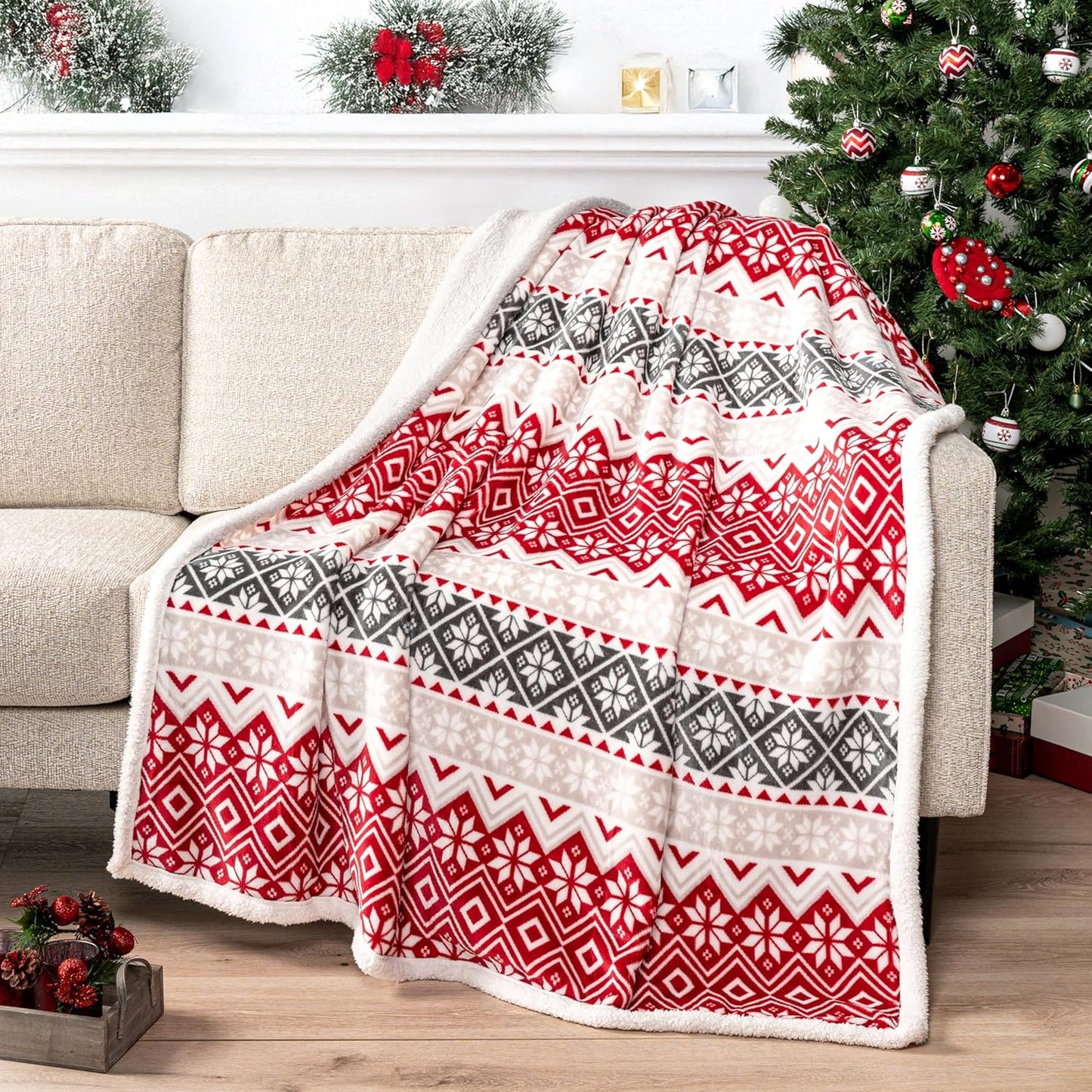 PAVILIA Premium Christmas Sherpa Throw Blanket | Christmas Decoration, Fleece, Plush, Warm, Cozy Reversible Microfiber Holiday Blanket 60x80