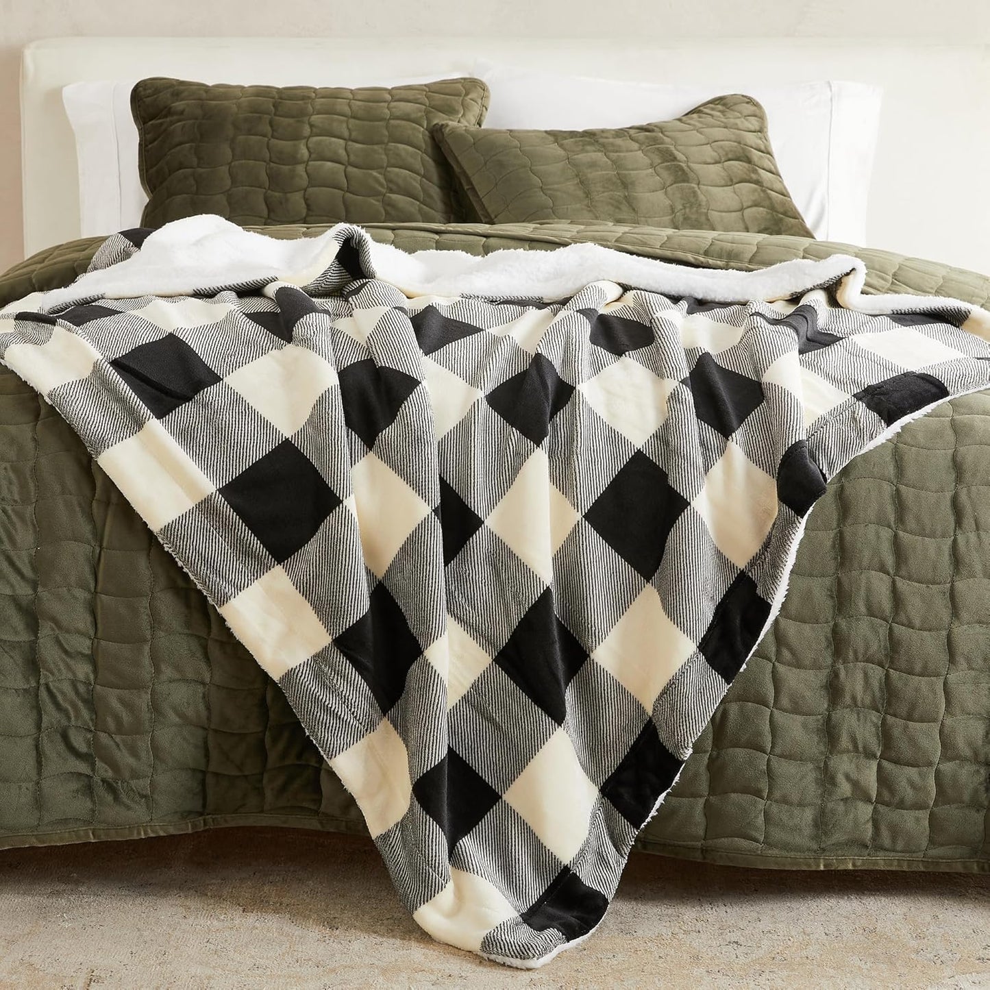 Fleece/Sherpa Throw Blanket - Super Soft Printed Blanket for Couch, Chair, or Bed - Cozy, Luxurious Plush Throw Blanket - Throw 50" x 60", Black/White Buff Check