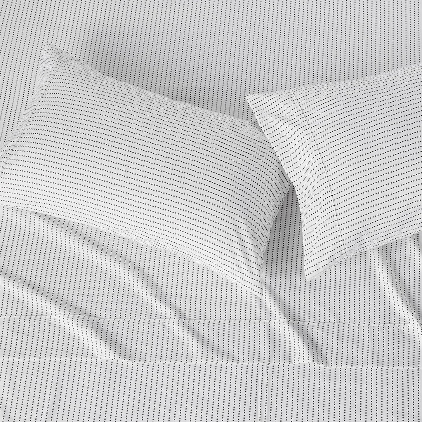 Amazon Basics Lightweight Microfiber 4-Piece Bed Sheet Set, Plum, Printed, Full