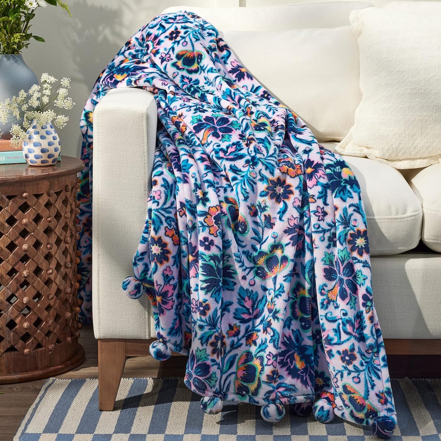 Vera Bradley Women's Disney Fleece Plush Throw Blanket