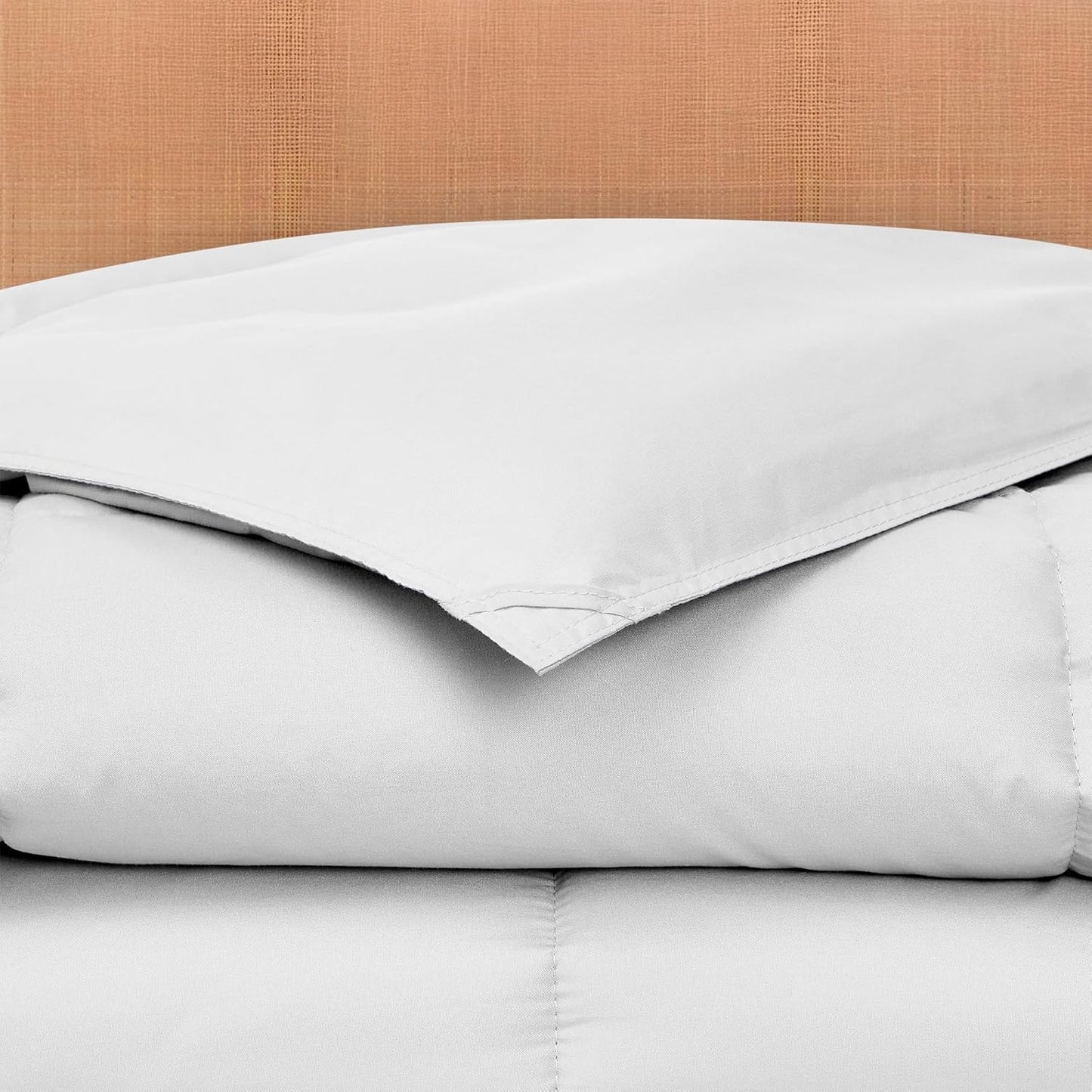 Modern Threads Down Alternative Reversible Comforter White/White Queen