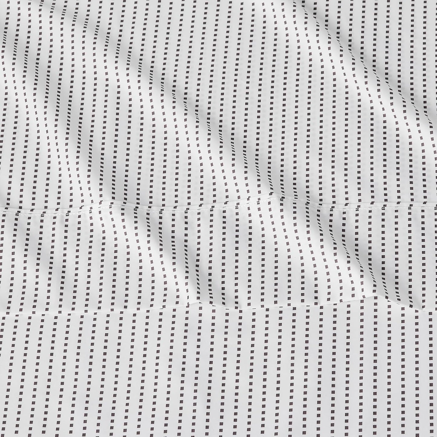 Amazon Basics Lightweight Microfiber 3-Piece Bed Sheet Set, Plum, Printed, Twin XL