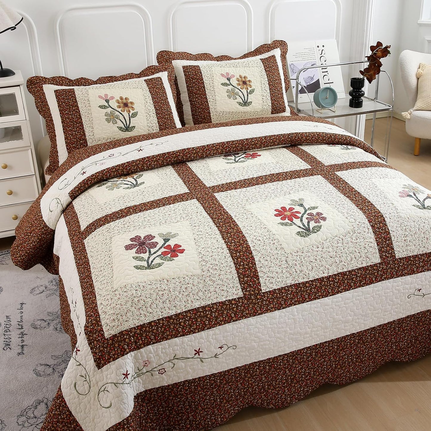 vctops 2 Piece Embroidered Floral Quilted Bedspread Quilt Set 100% Cotton Reversible Patchwork Coverlet Set 1 Quilt and 1 Pillow Sham (Coffee,Twin)
