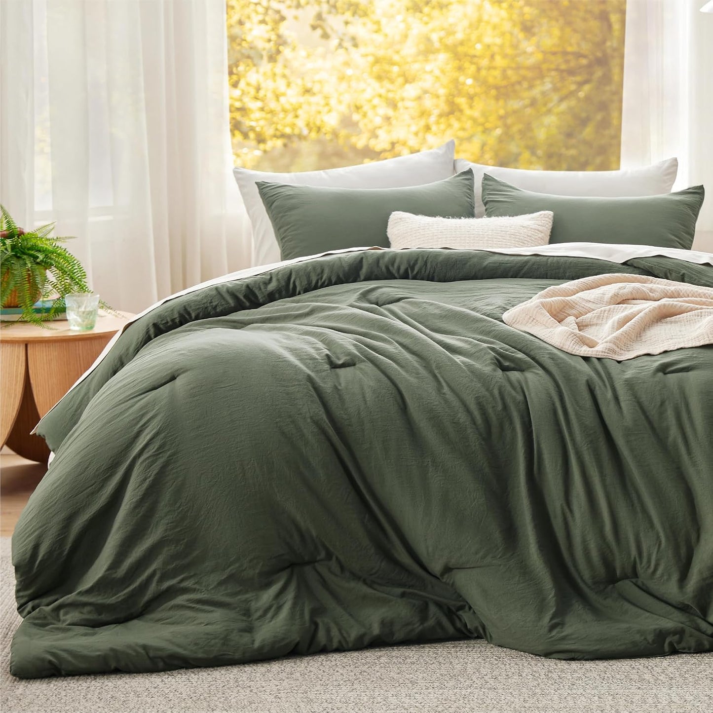 Bedsure Super King Size Comforter Set, Dark Green Soft Prewashed Bedding for All Seasons, 3 Pieces GentleSoft™ Bed Set, 1 Lightweight Comforter (120"x120") and 2 Pillowcases (20"x36")
