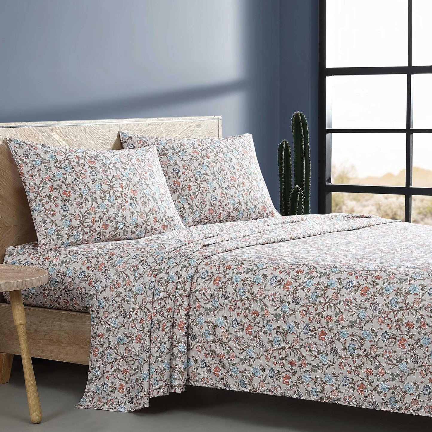 Wrangler - King Bed Sheets, Ultra-Soft & Lightweight Bedding with Matching Pillowcases, Lightweight Bed Set for All Season Comfort, Oeko-Tex Certified (Westward Floral Beige)