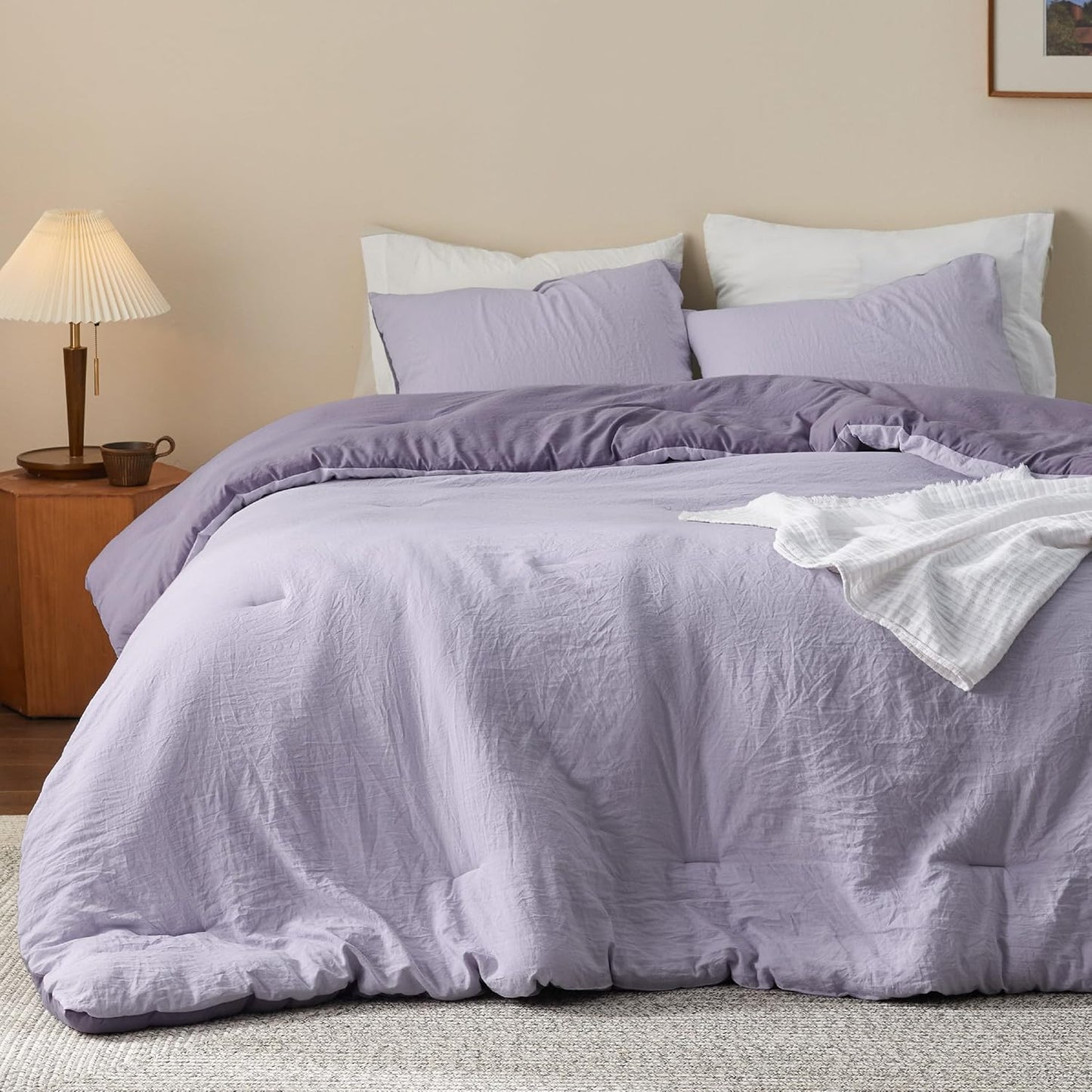 Bedsure Queen Size Comforter Set, Reversible Purple Soft Prewashed Bedding for All Seasons, 3 Pieces Warm Down Alternative Bed Set, 1 Lightweight Comforter (90"x90") and 2 Pillowcases (20"x26")