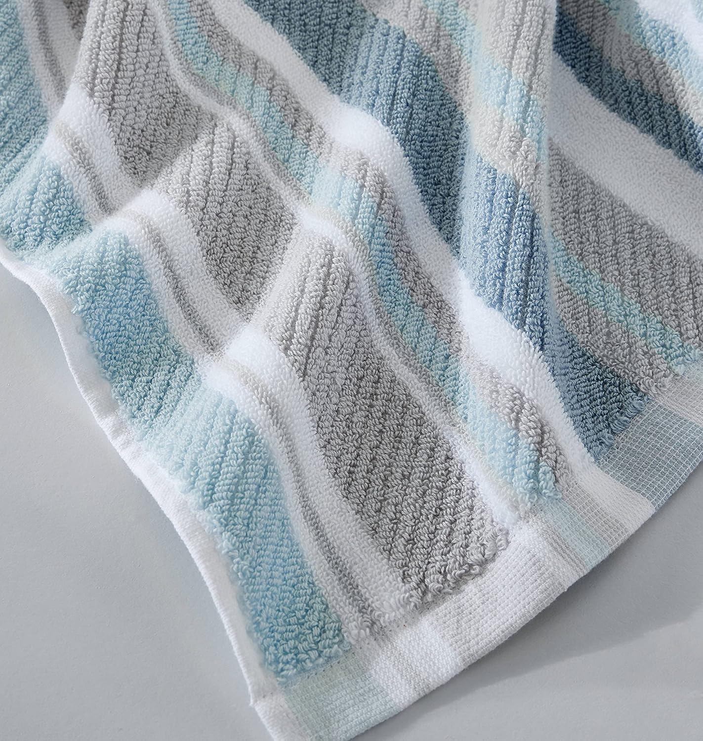 Tommy Bahama - Bath Towels, 100% Soft & Absorbent Yarn-Dyed Cotton with Twill Texture, Low Linting & Fade Resistant, Medium Weight Bathroom Towels (Ocean Bay Tranquil Blue, 3 Piece)