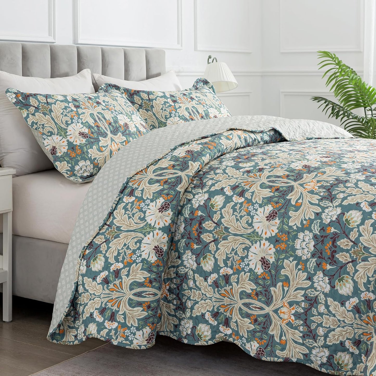 HoneiLife Queen Quilt Bedding Set - Microfiber Quilt Sets for Queen Bed, 3-Piece Lightweight Bedspreads,Reversible Coverlets Rustic Bed Cover, Floral Bedding Set All Season Quilts-Grayish Green