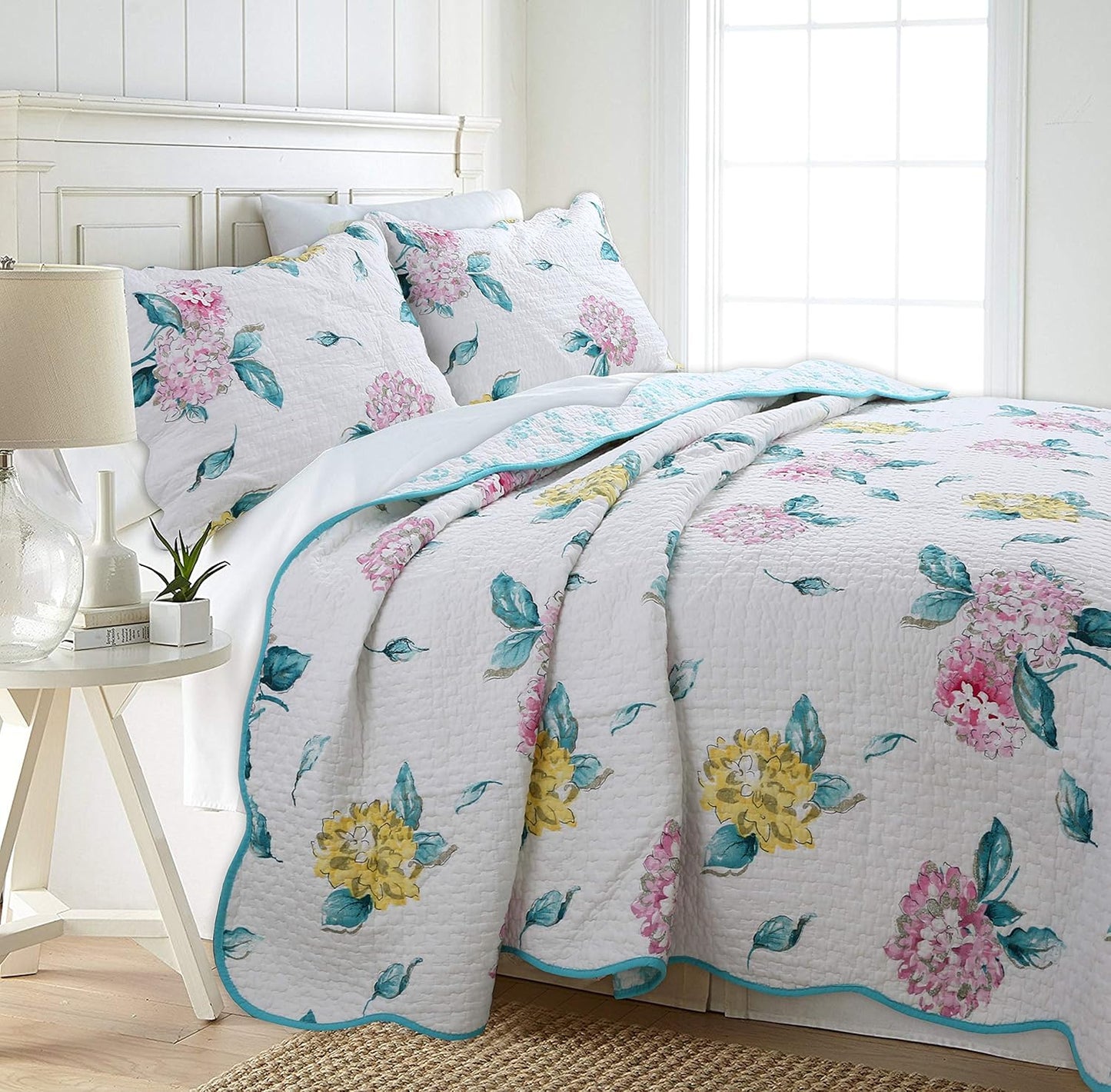 Cozy Line Home Fashions Turquoise Blue Floral Hydrangea Garden Leaf 100% Cotton Reversible Quilt Bedding Set, Coverlet, Bedspread (Valencia Bloom, King - 3 Piece)
