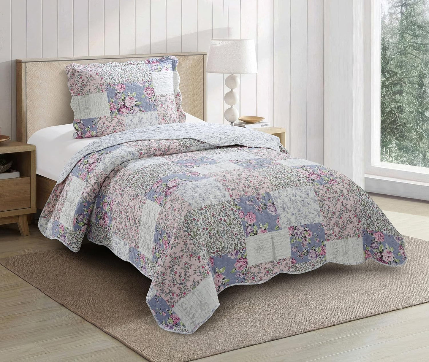 Brilliant Sunshine Roses Toile Quilt Set, 2-Piece Bedding Sets, Traditional Lively Patchwork Design, Washable and Reversible Bedspread, Soft Lightweight Coverlet, All-Season, Twin/Twin XL, Blue Pink