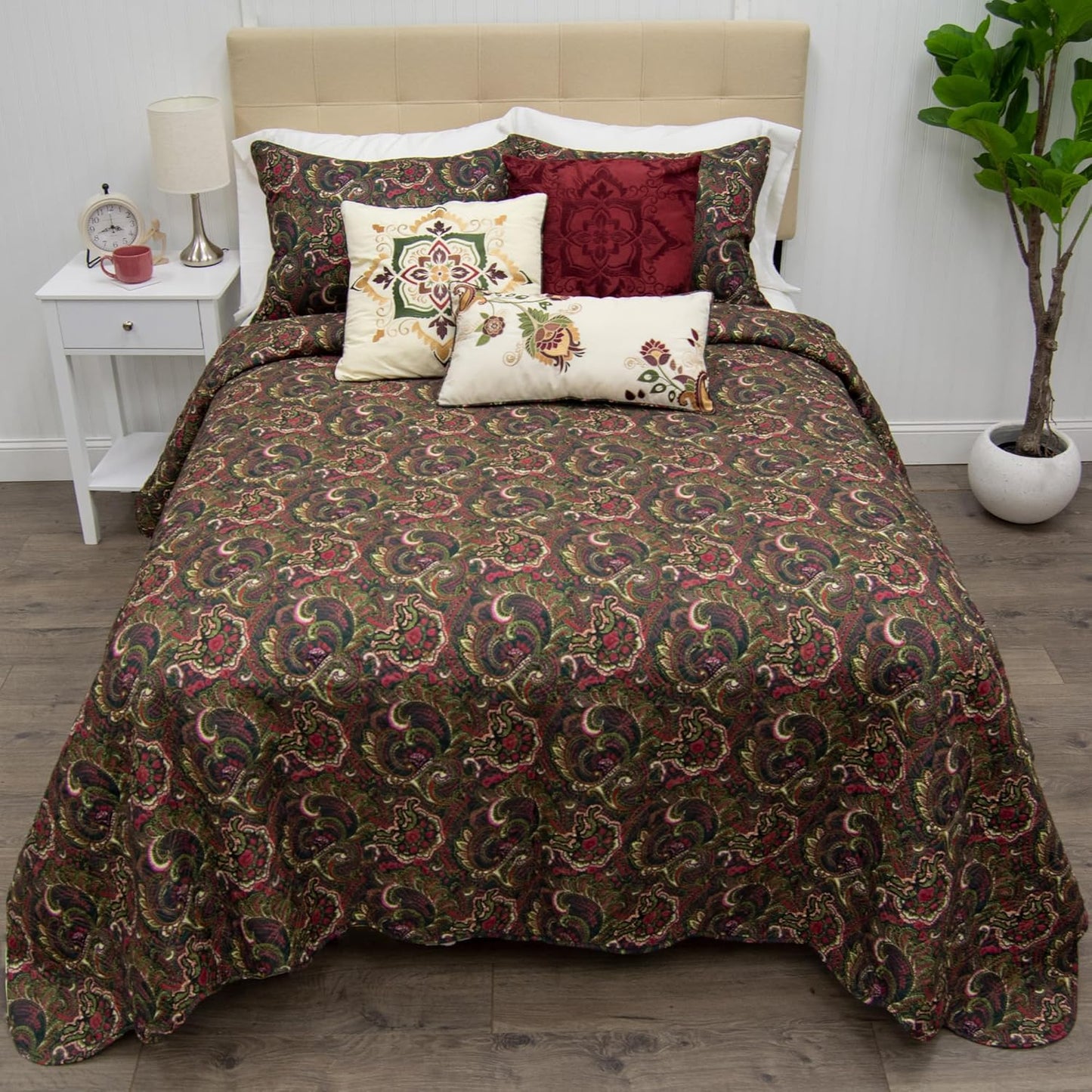 Donna Sharp Contemporary Polyester Quilt Bedding Set with Spice Postage Stamp Design - 3-Piece Full/Queen Size Quilt Set, Includes Quilt, and Two Pillow Shams Perfect for Any Decor Theme