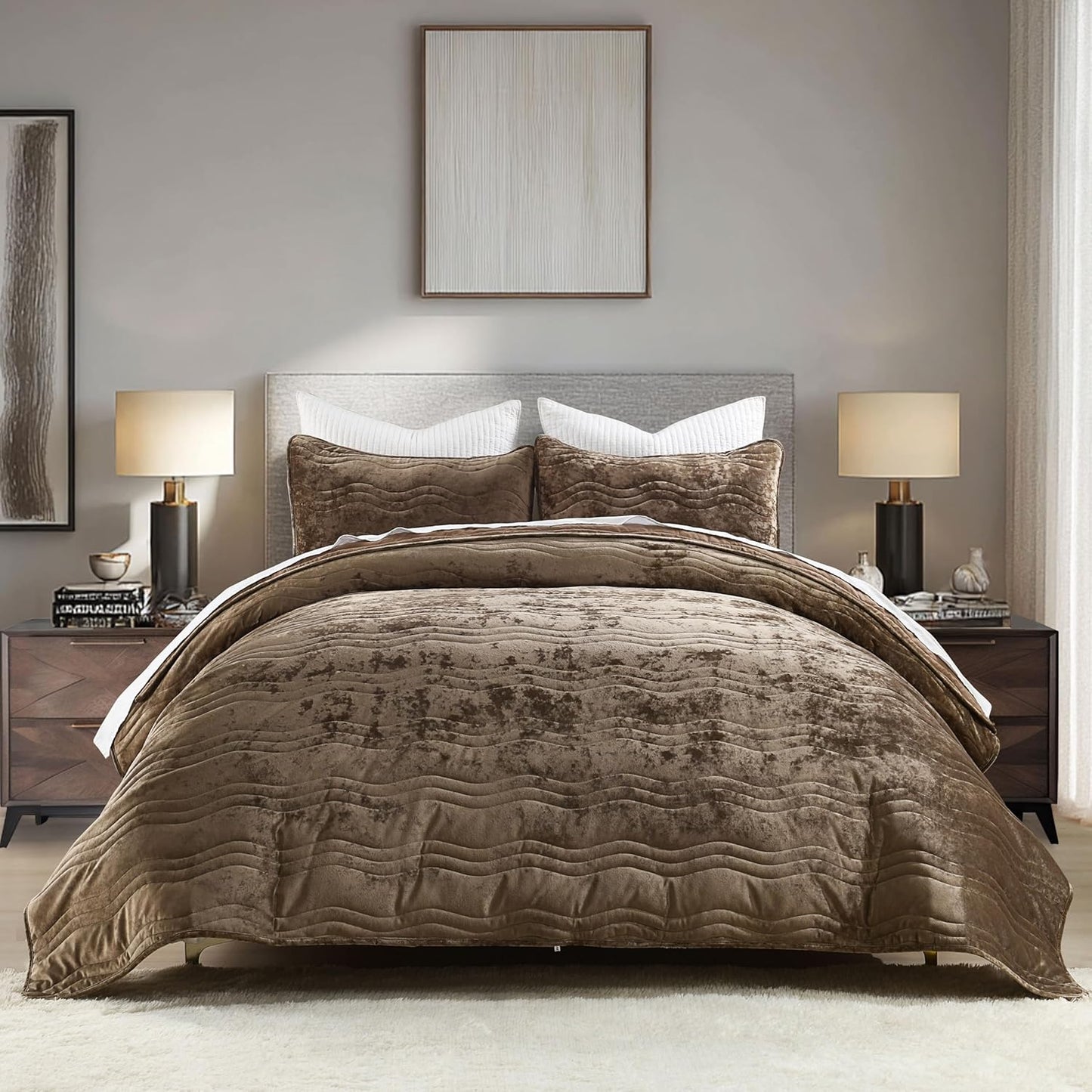 Velvet Quilt Set, Mocha Brown Velvet Quilt King Size Comforter Set, Luxury Bedding Soft Plush Bedspread, Machine Washable Coverlet, All-Season 3 Pieces