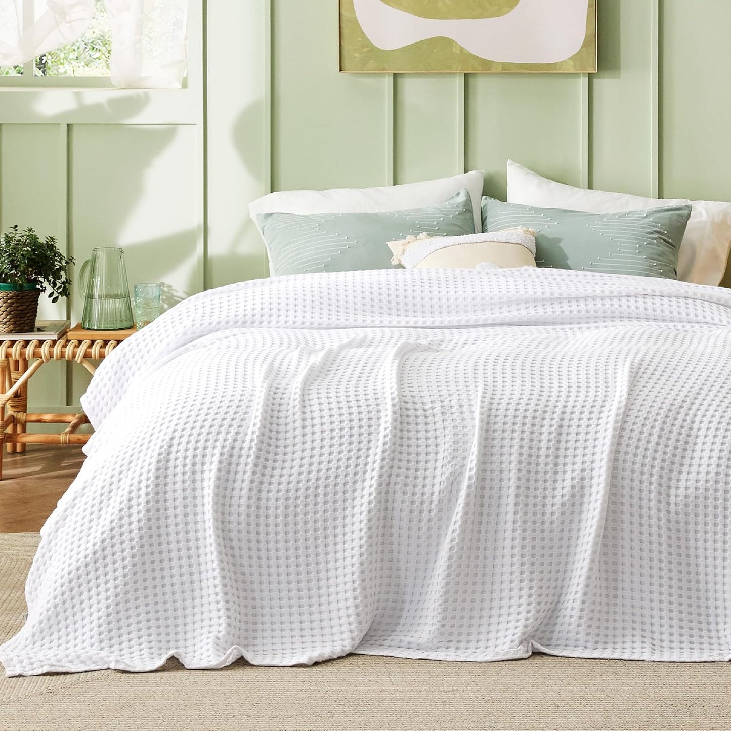 Bedsure Cooling Cotton Waffle King Size Blanket - Lightweight Breathable Summer Blanket of Rayon Derived from Bamboo for Hot Sleepers, Luxury Throws for Bed, Couch and Sofa, White, 104x90 Inches