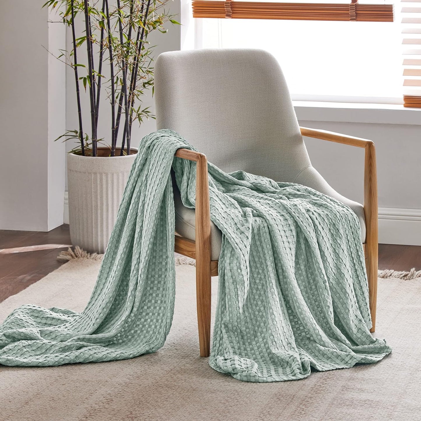 Bedsure Cooling Cotton Waffle Weave Blanket - Lightweight Breathable Blanket of Rayon Derived from Bamboo for Hot Sleepers, Luxury Throws for Bed, Couch and Sofa, Mint Green, 50x70 Inches