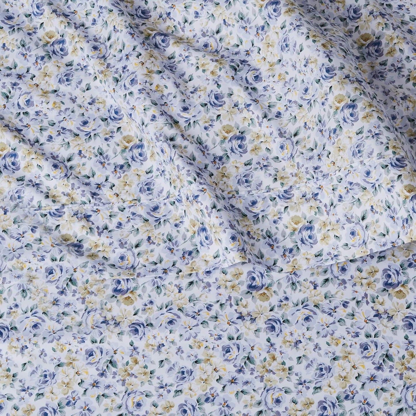 Amazon Basics Lightweight Super Soft, Breathable Easy Care Microfiber 4 Piece Bed Sheet Set with 14-Inch Deep Pockets - King, Blue Floral