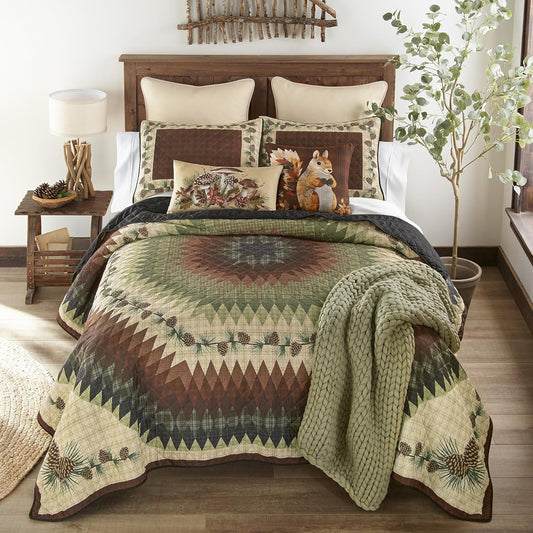 Donna Sharp Pine Circle Polyester Bedding Set - 3-Piece Queen Size Quilt Set - Includes 1 Quilt and 2 Standard Pillow Shams - Machine Washable - Traditional Design