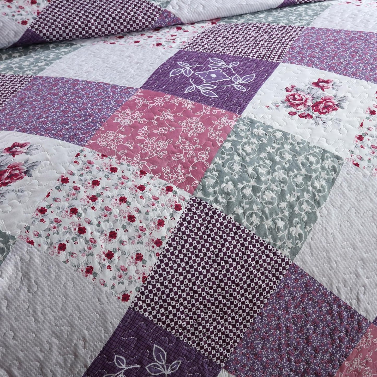 HoneiLife Quilt Set King Size - 3 Piece Microfiber Quilts Reversible Bedspreads Patchwork Coverlets Floral Bedding Set All Season Quilts-Little Rose,Purple