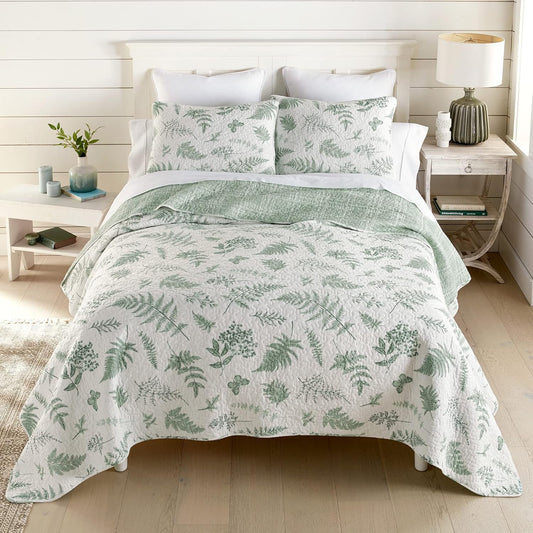 Donna Sharp King Bedding Set - 3 Piece - Botanical Quilt Set with Quilt and Two Pillow Shams - Cotton - Machine Washable