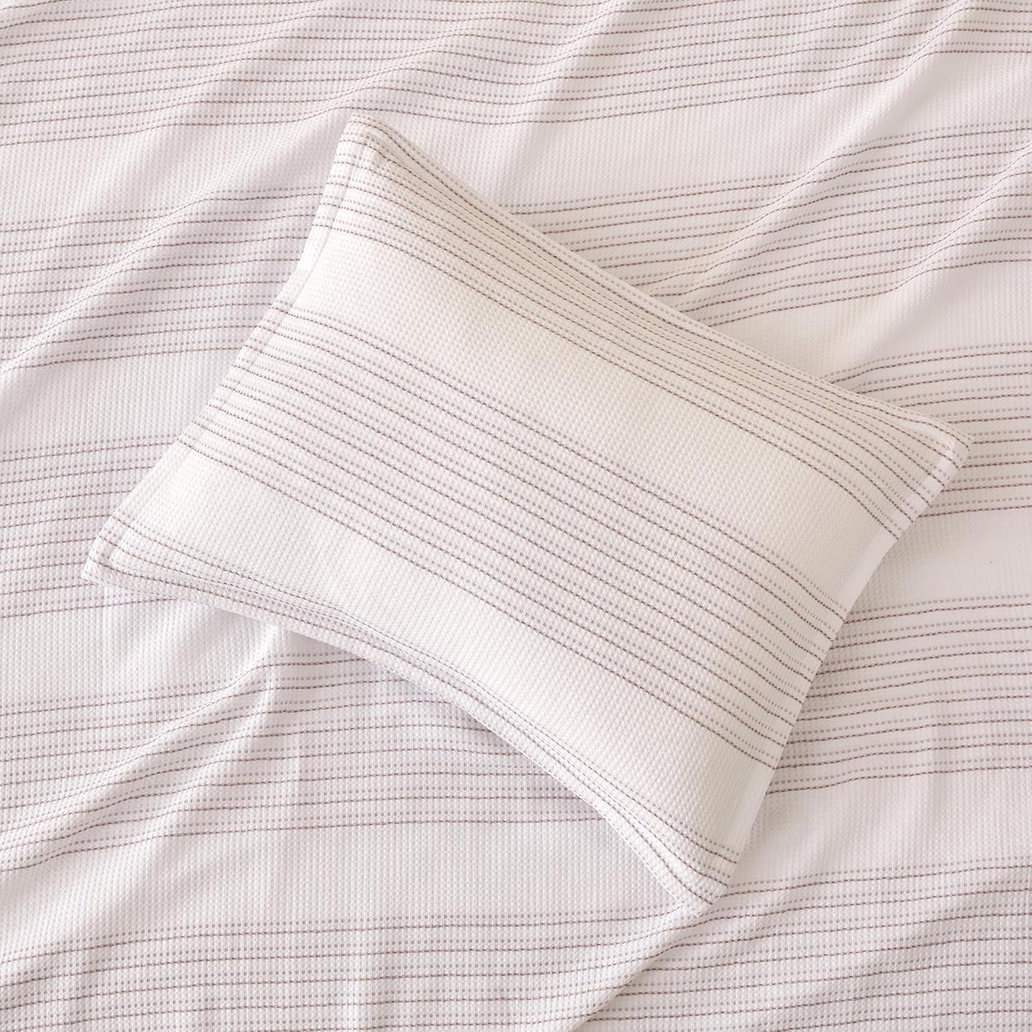 Amazon Basics Waffle Weave Microfiber 2-Piece Duvet Cover Set, Includes 1 Duvet Cover and 1 Pillow Sham, Twin, Pink Striped