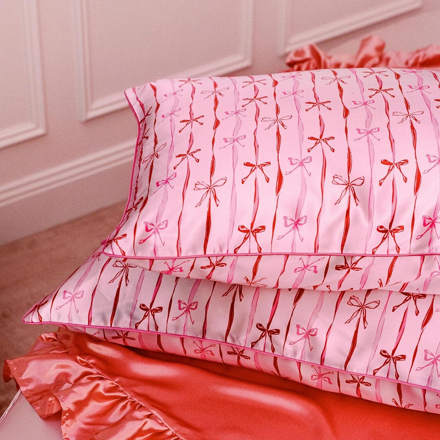 slip Queen Silk Pillowcase – Strawberry Cupcake Limited Edition with Piping – Anti-Frizz, Anti-Crease, Anti-BedHead – 100% Pure Mulberry Silk