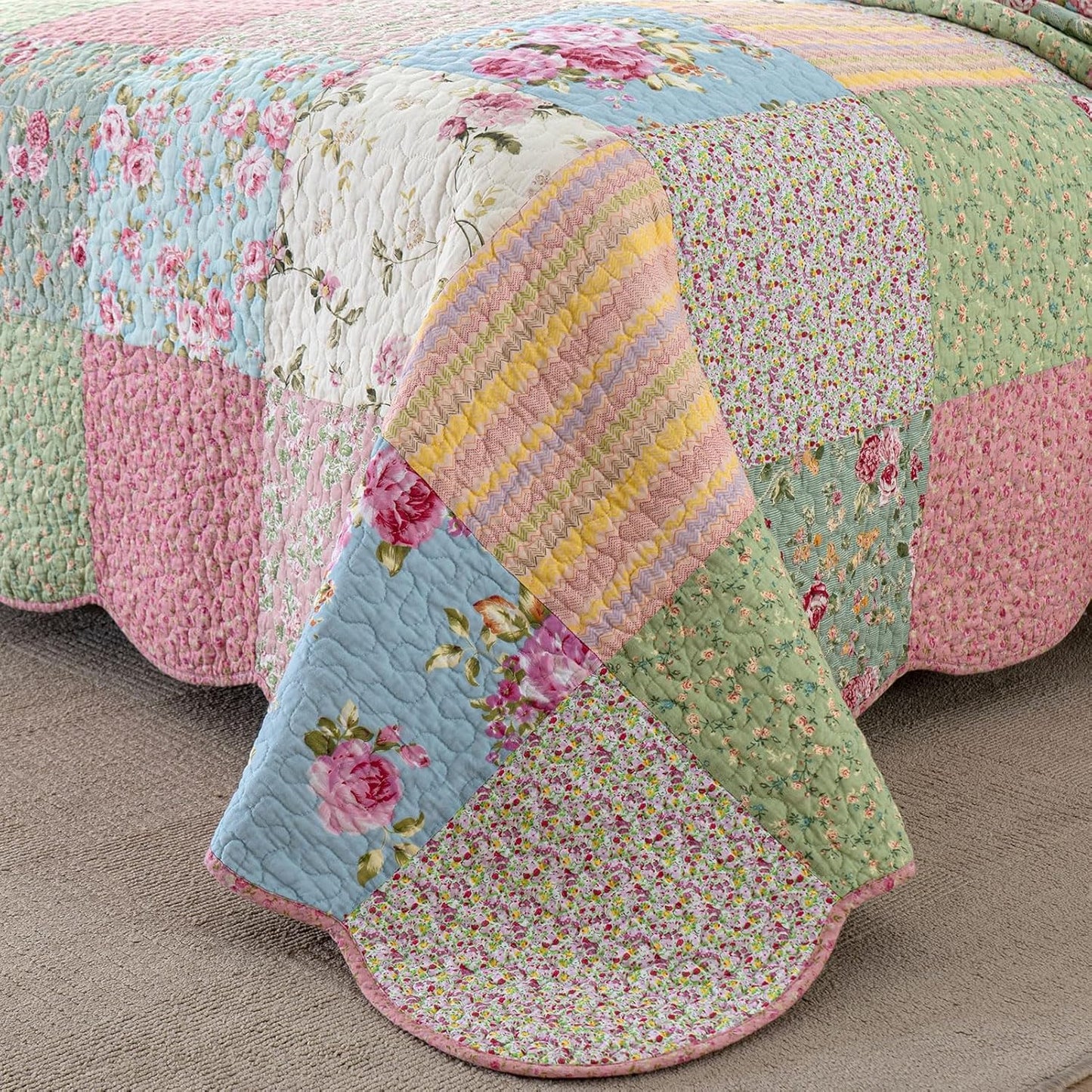 YAYIDAY Quilts Queen Size Patchwork Bedspread Set - 100% Cotton Reversible Breathable Floral Quilted Quilt with Pillow Shams Fit All Season