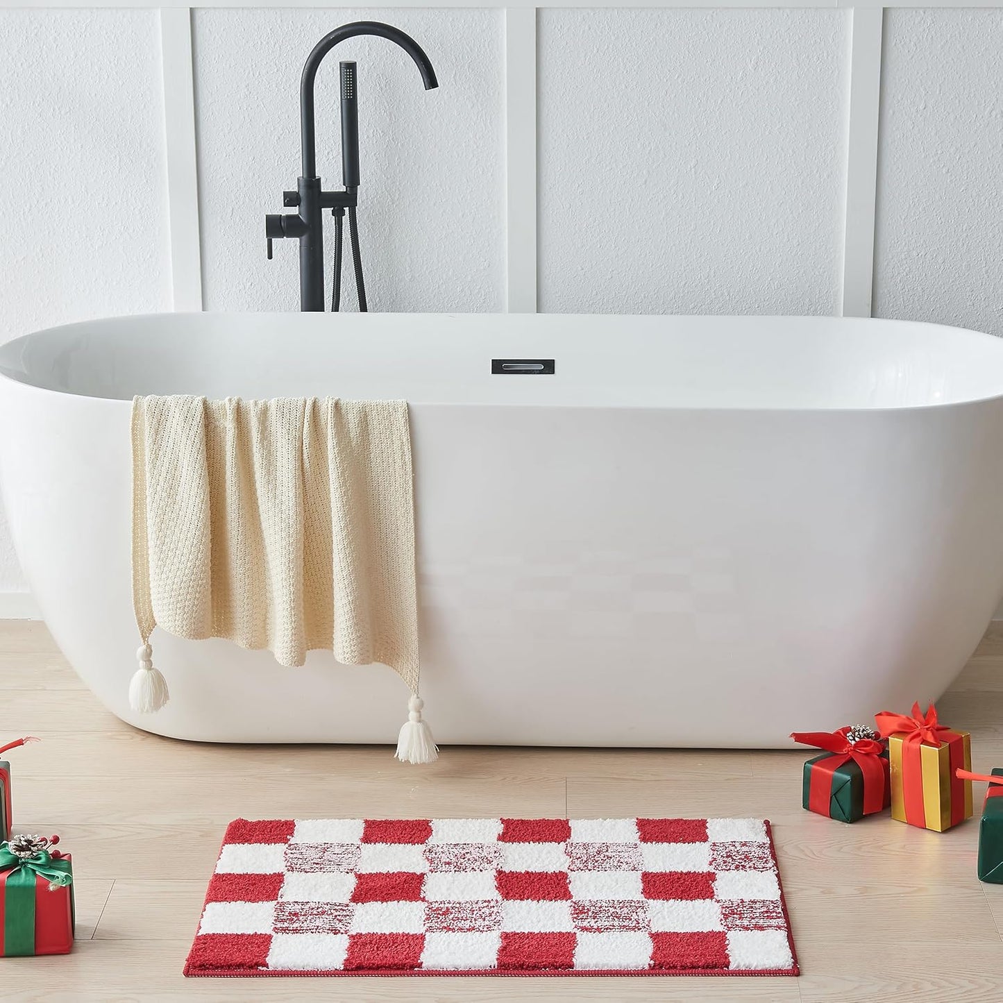 CozeCube Bath mats for Bathroom Non Slip, Fluffy Absorbent Microfiber Bath mat Washable, Aesthetic Bathroom Rugs, Small Christmas Red Checkered Bath mat, Christmas Red, 24" x 16"