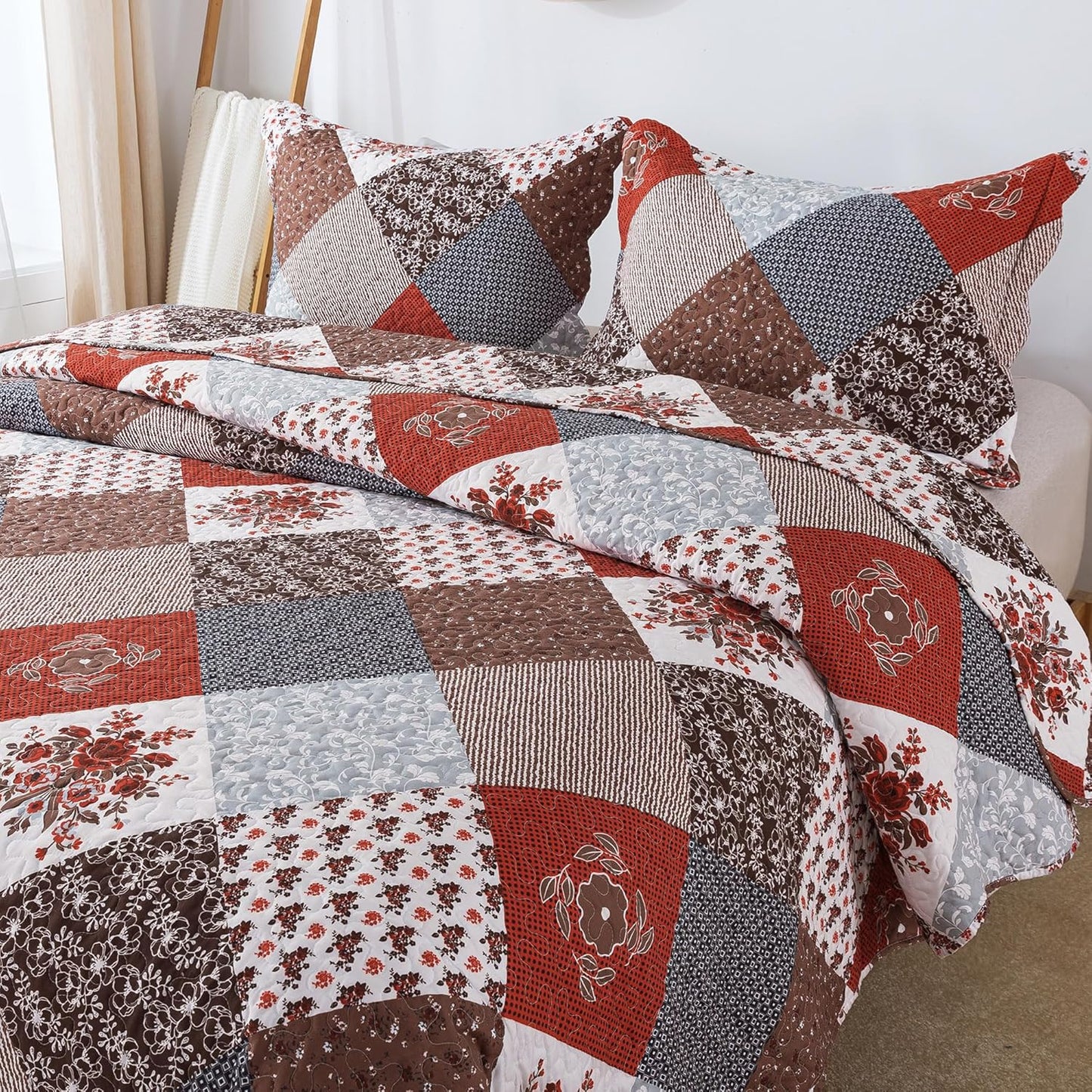 HoneiLife Quilt Set King Size - 3 Piece Microfiber Bedspread Reversible Coverlet Patchwork Bedding Set Lightweight Bedcover Floral Bedspreads All Season Quilts-Amaranth Red
