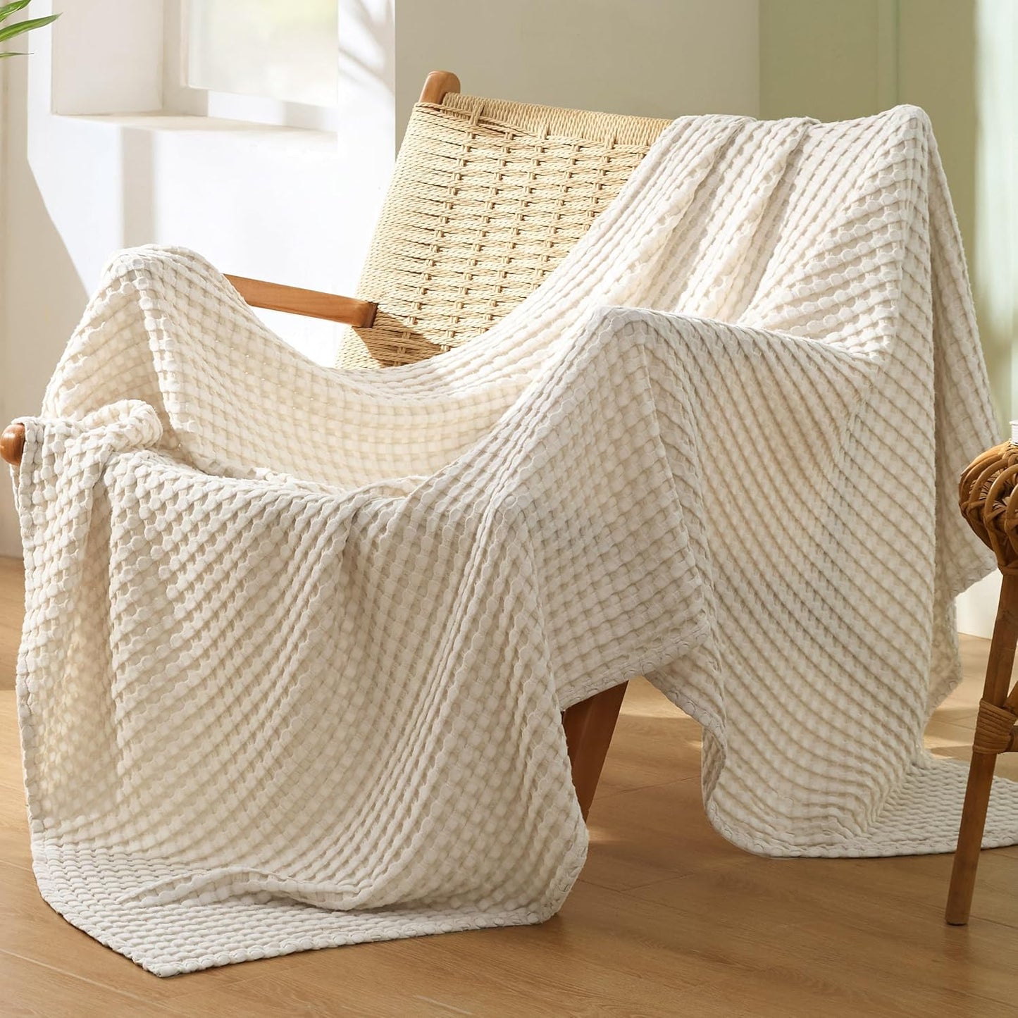 Bedsure Cooling Cotton Waffle Throw XL Blanket - Lightweight Breathable Blanket of Rayon Derived from Bamboo for Hot Sleepers, Light Beige, 50x70 Inches