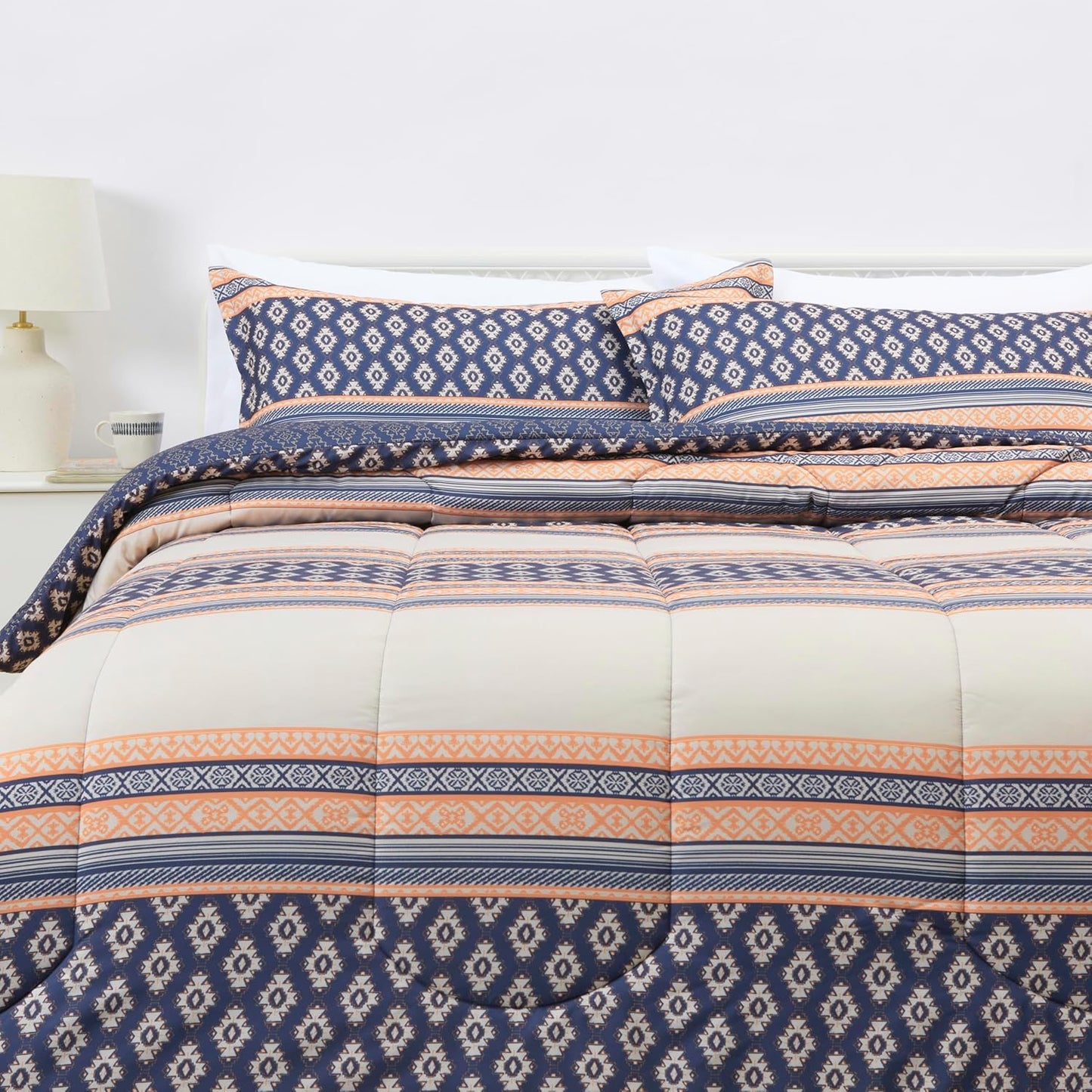 Amazon Basics Lightweight Microfiber Comforter Sets, 3-Pieces, Geometrics, King